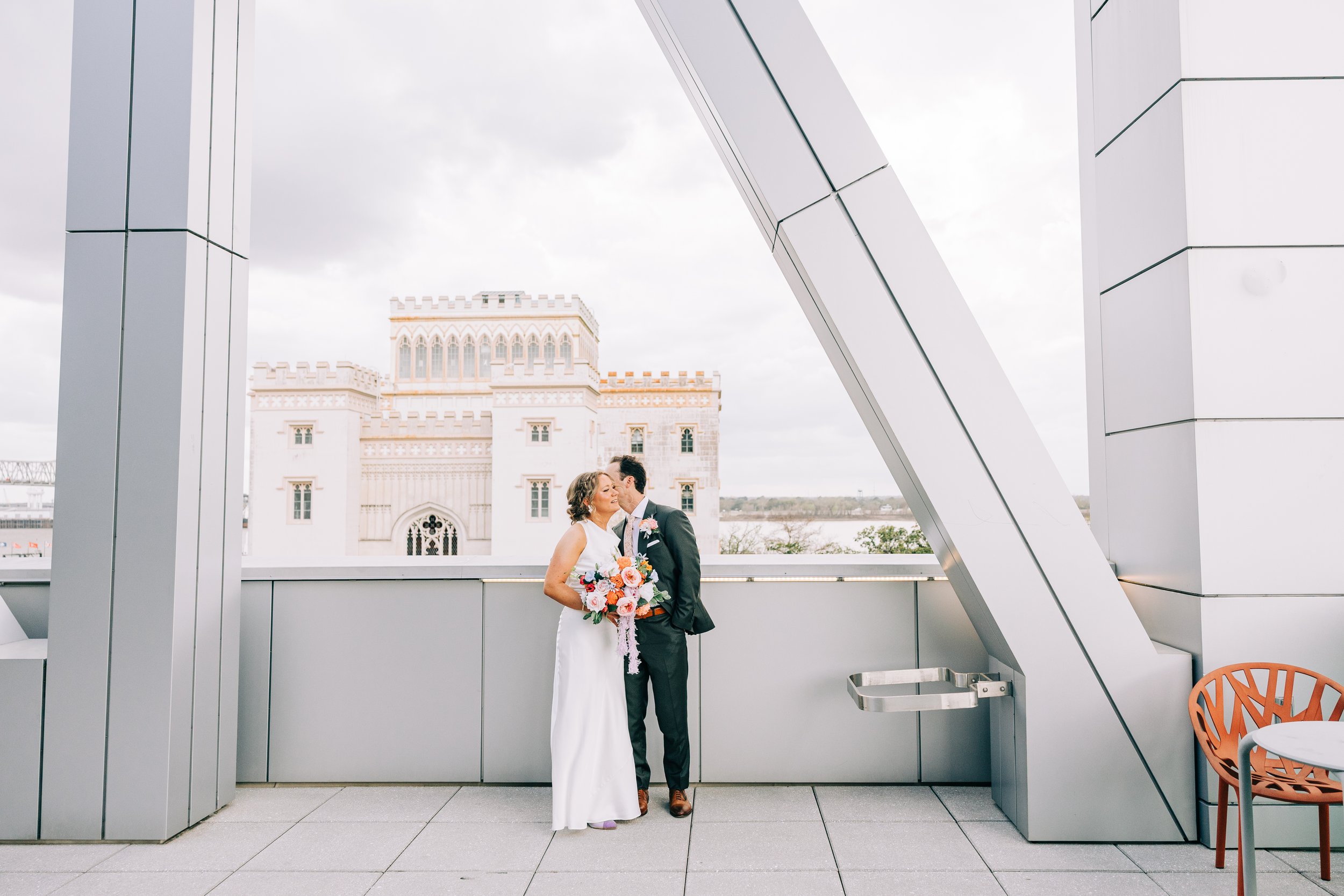 river-terrace-baton-rouge-bride-and-groom-wedding-portraits126.jpg