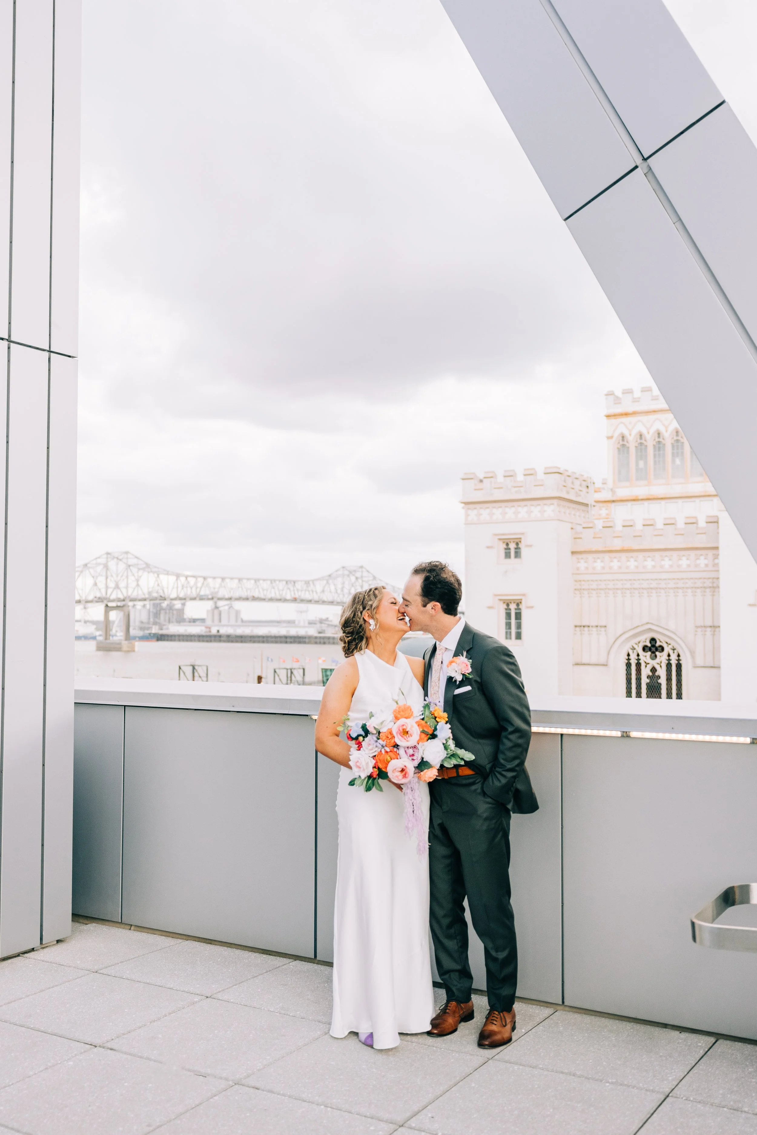 river-terrace-baton-rouge-bride-and-groom-wedding-portraits134.jpg