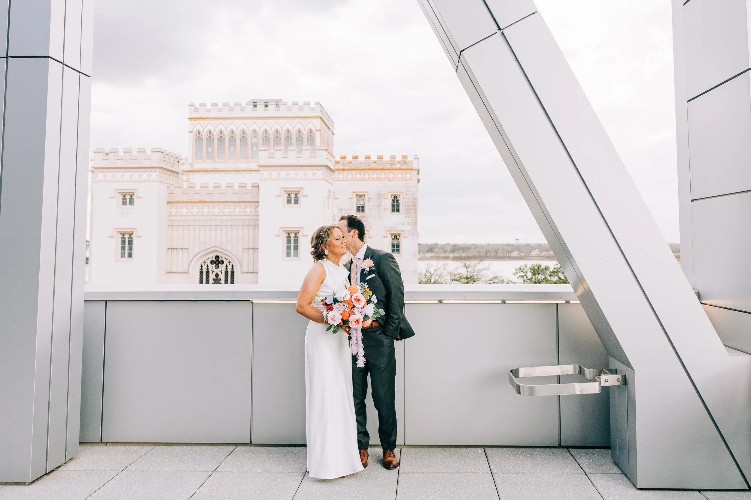 river-terrace-baton-rouge-bride-and-groom-wedding-portraits148.jpg