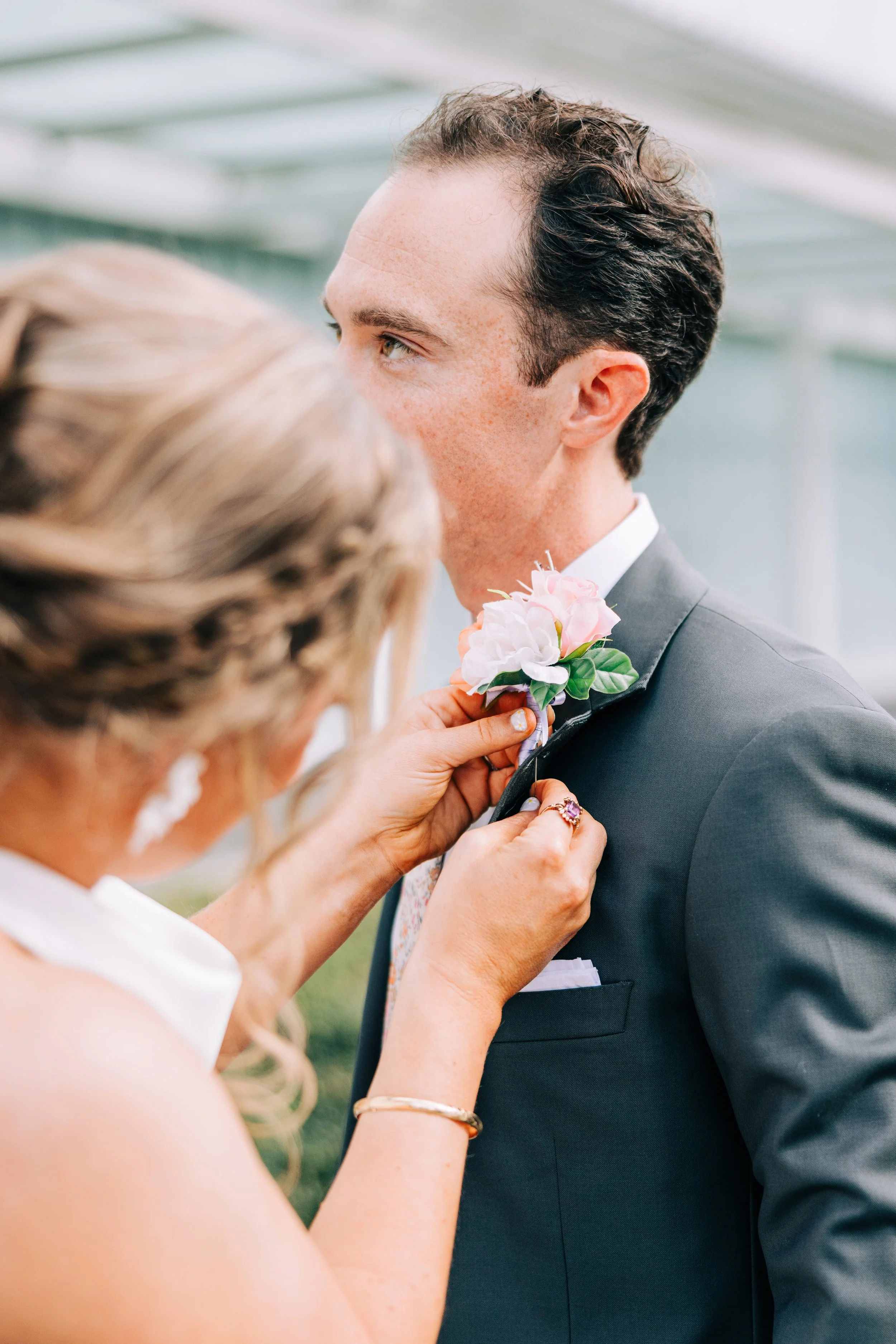 river-terrace-baton-rouge-bride-and-groom-wedding-portraits3.jpg