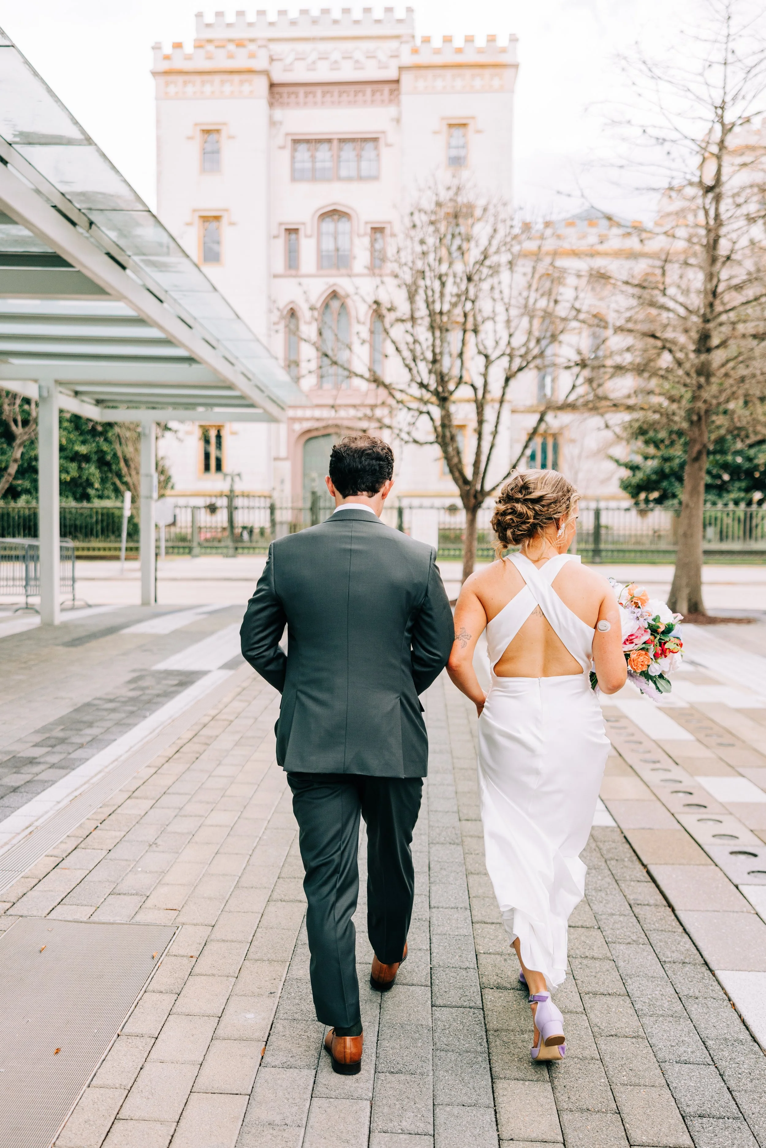 river-terrace-baton-rouge-bride-and-groom-wedding-portraits20.jpg