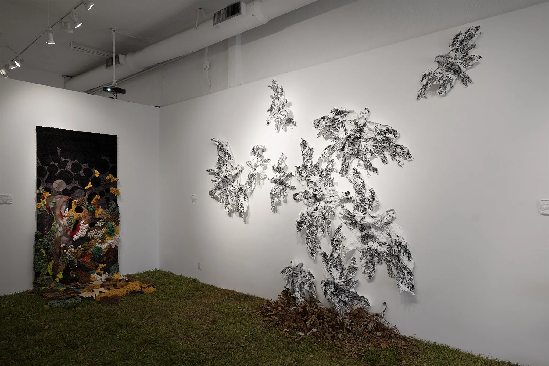 The circle & the circle, with works by member artists Cindee Travis Klement and Sherry Tseng Hill