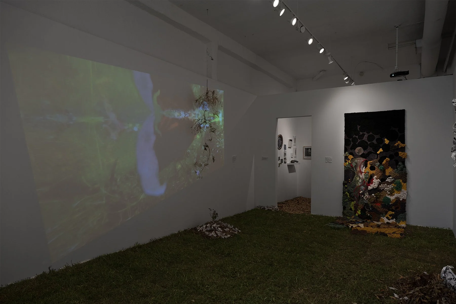 The circle & the circle, with works by member artists Cindee Travis Klement and Sherry Tseng Hill