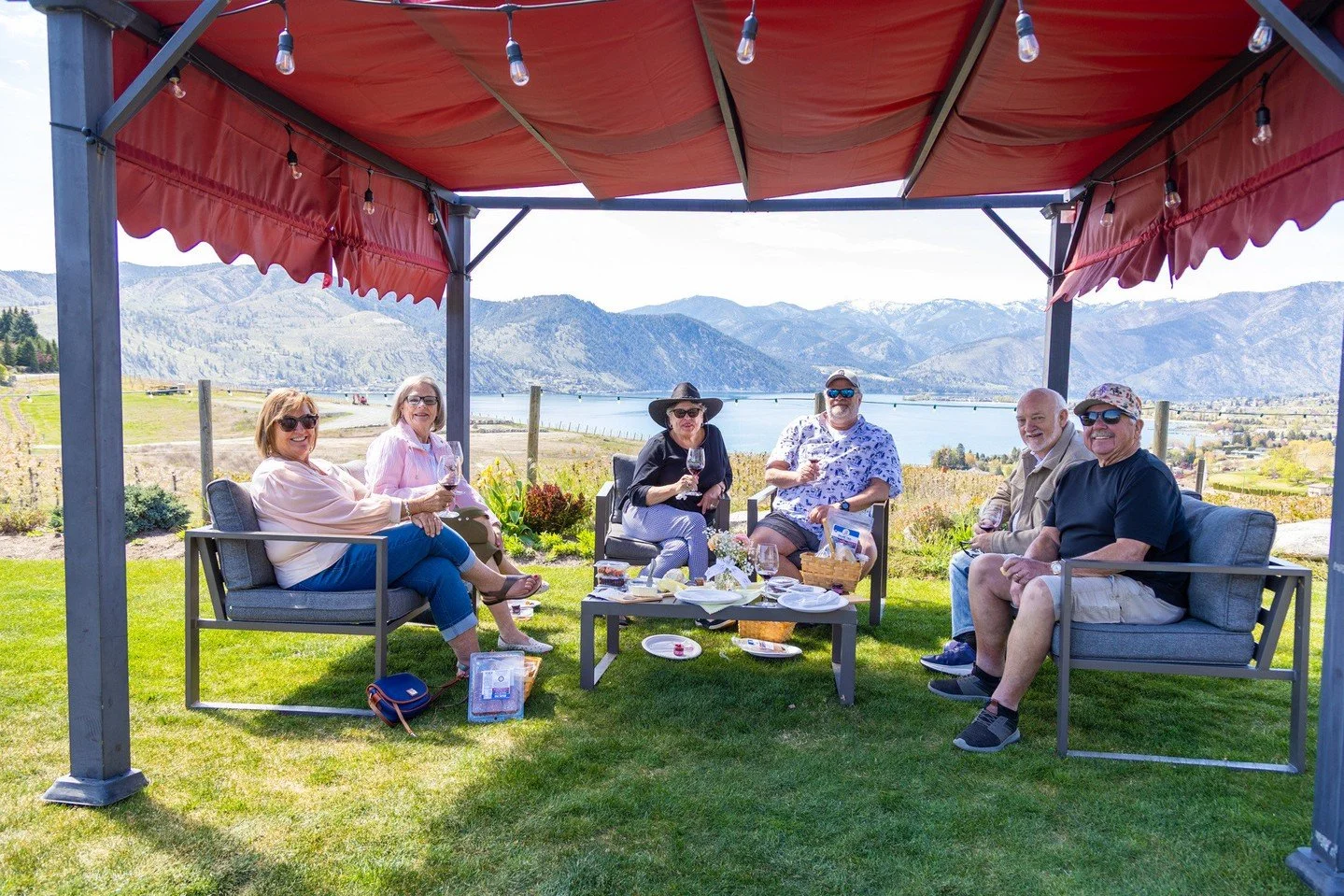 We are entering our busy season!!⁠
⁠
Make a reservation with us over the phone or online. We have Indoor, patio and pergola options for you to choose from. We are a dog and family friendly winery! Open 12-5pm.⁠
⁠
509-508-1015 | silverbellwinery.com⁠
