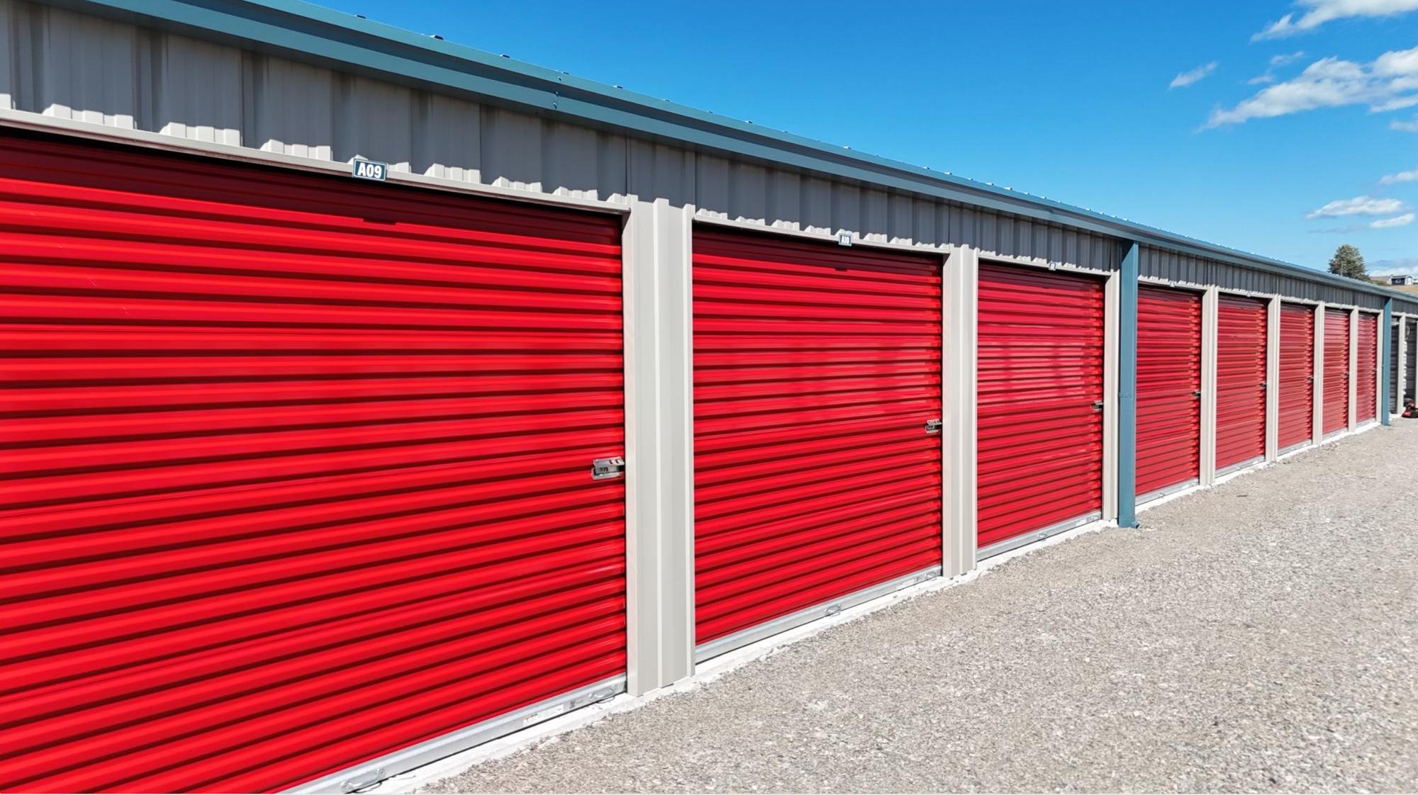 Moving or Downsizing in Cape Breton: How a Storage Unit Helps