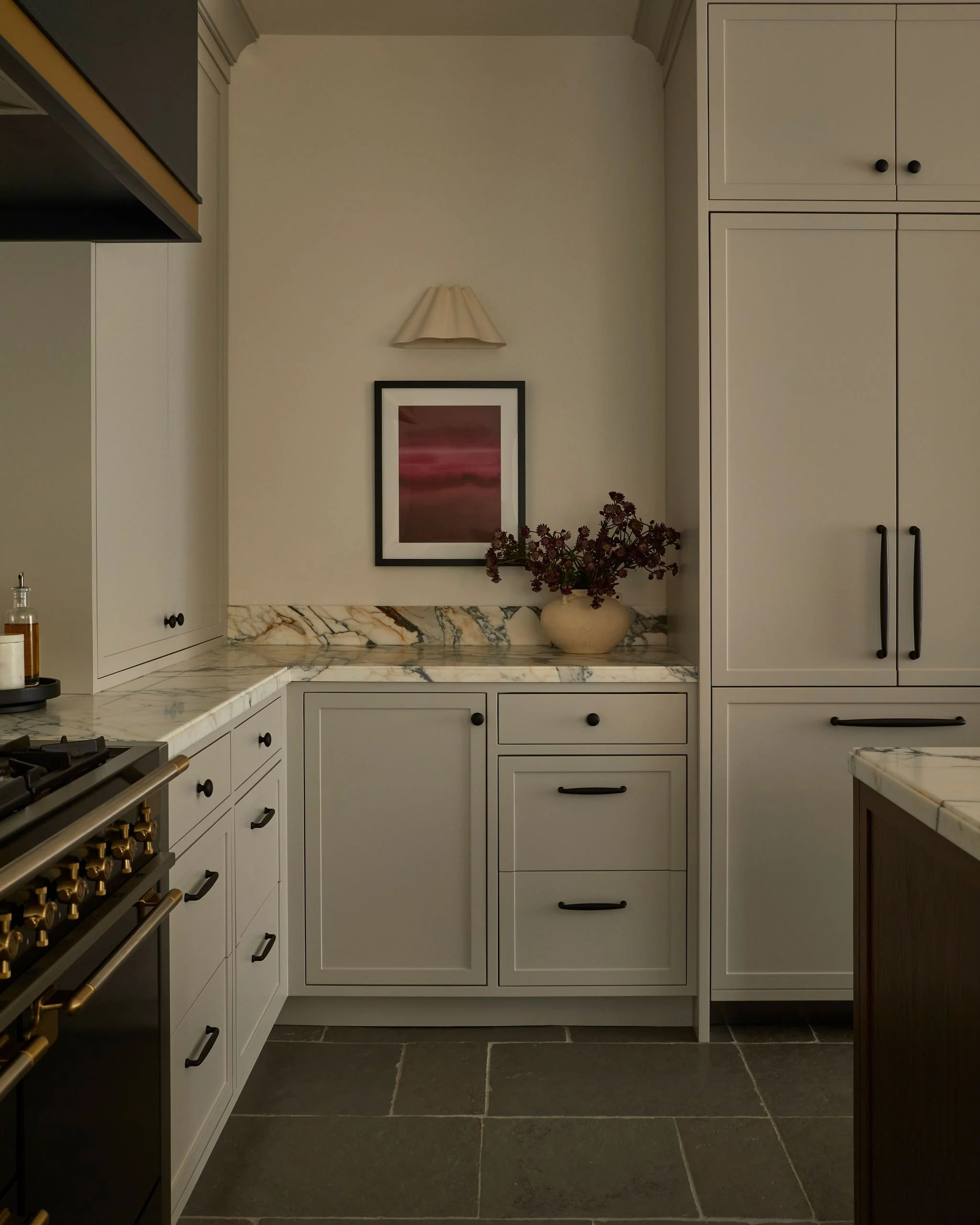 unionville-kitchen-aga-range-nook-shaker-cabinets-megan-crosbie-design.jpg