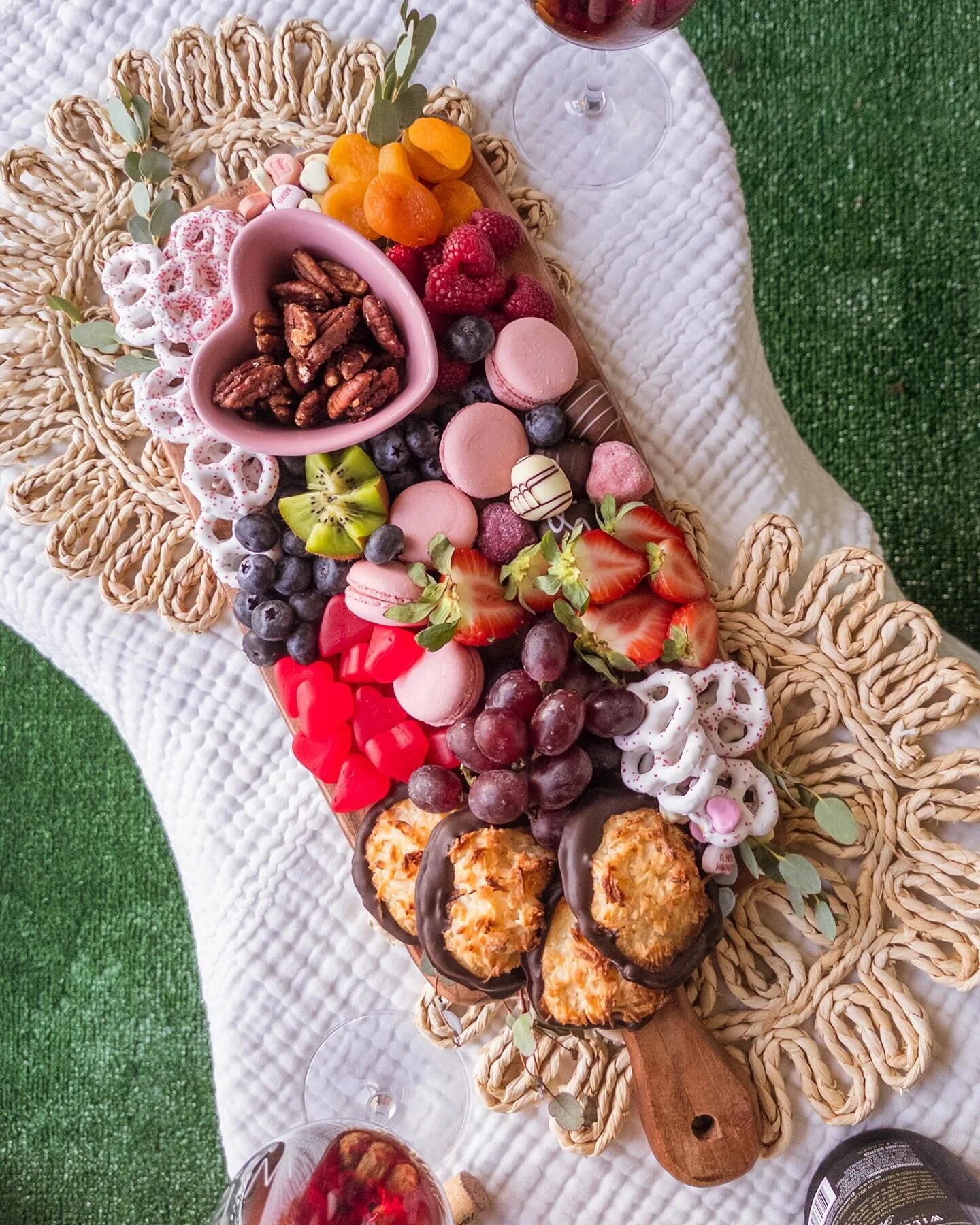 ❤️💖VALENTINE&rsquo;S DAY GIVEAWAY 💖❤️

Jump on over to our Facebook page where you can enter for a chance to win a FREE charcuterie or dessert board! A perfect addition to your Valentine&rsquo;s or Galentine&rsquo;s day plans 🫶 you don&rsquo;t wan