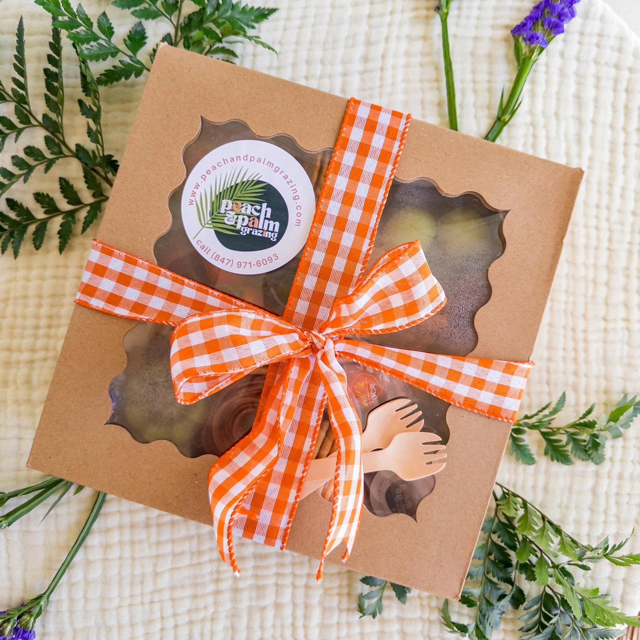Who wouldn&rsquo;t love to unwrap this box of deliciousness? These 10x10 inch boxes are great as gifts, picnic boxes for a beach or boat outing, or just to enjoy with a friend on your back porch. We&rsquo;d love to deliver one for you soon!

PS - Thi