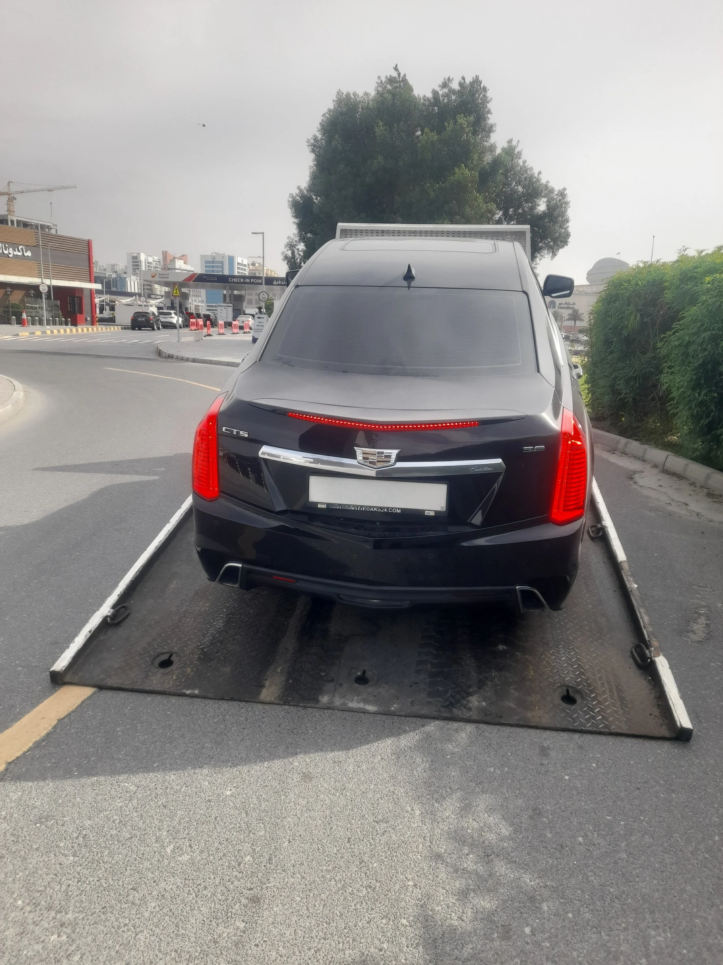 Same-day car recovery service in Dubai