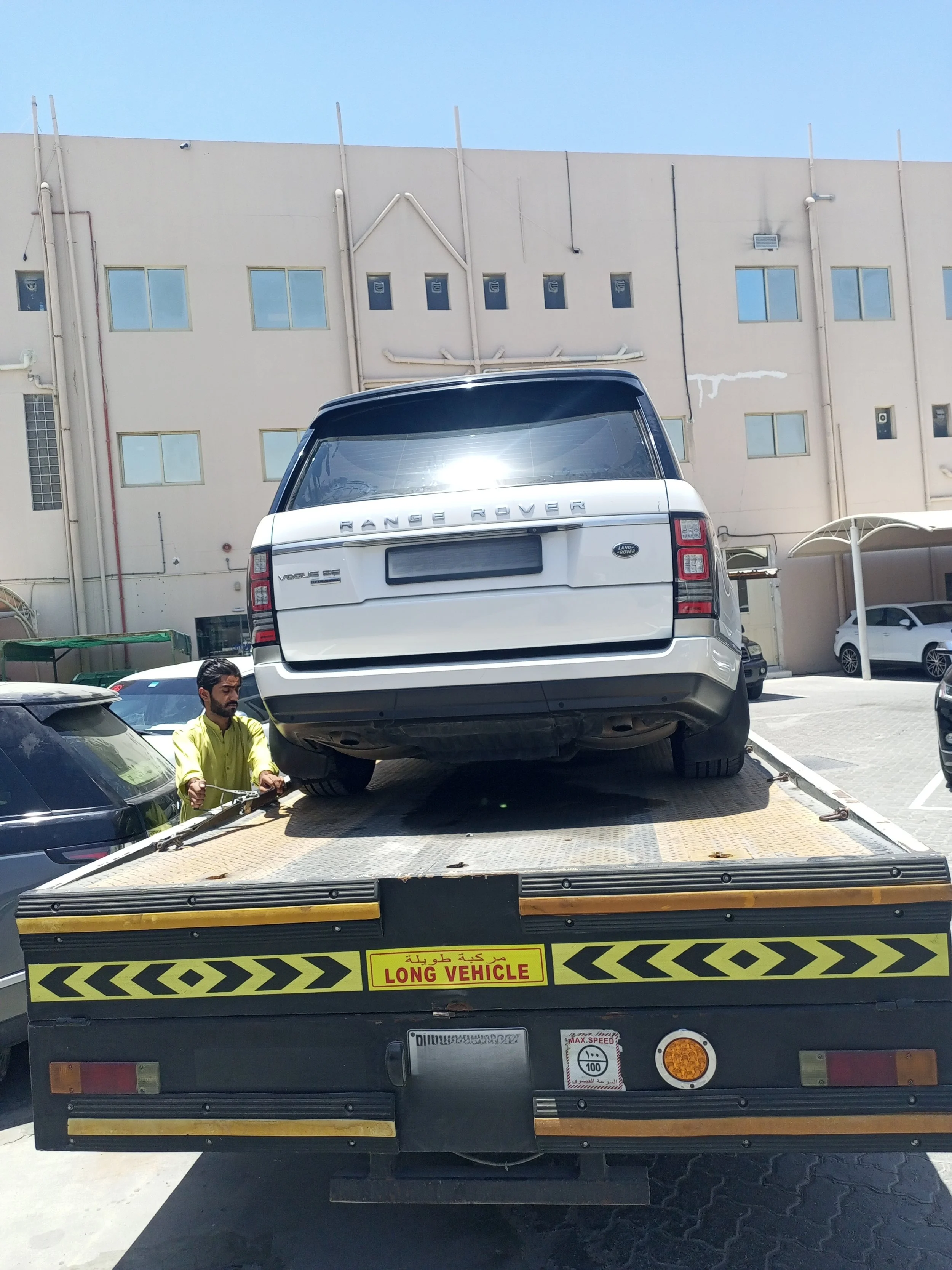 Car Recovery Al Quoz to Dubai Hills — SUV Transport | Trucky