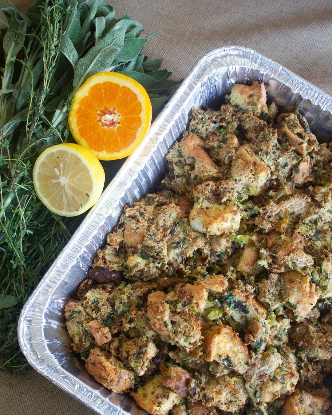 The turkey may be centerpiece, but everyone knows the true heroes of every #Thanksgiving meal are the sides! Our a la carte menu allows you to mix and match from a selection of classic favorites (then go back for seconds)! Explore yours via the link 