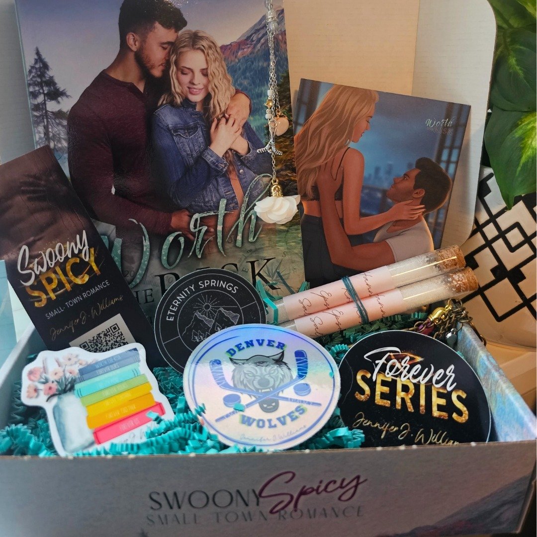 Book Mail Wednesday Part 2! 
The amazing @authorjenniferjwilliams Sent me this box! And I can not even explain how gorgeous it is! And Perfect timing for Book 2 to come out in just a couple days!!!
