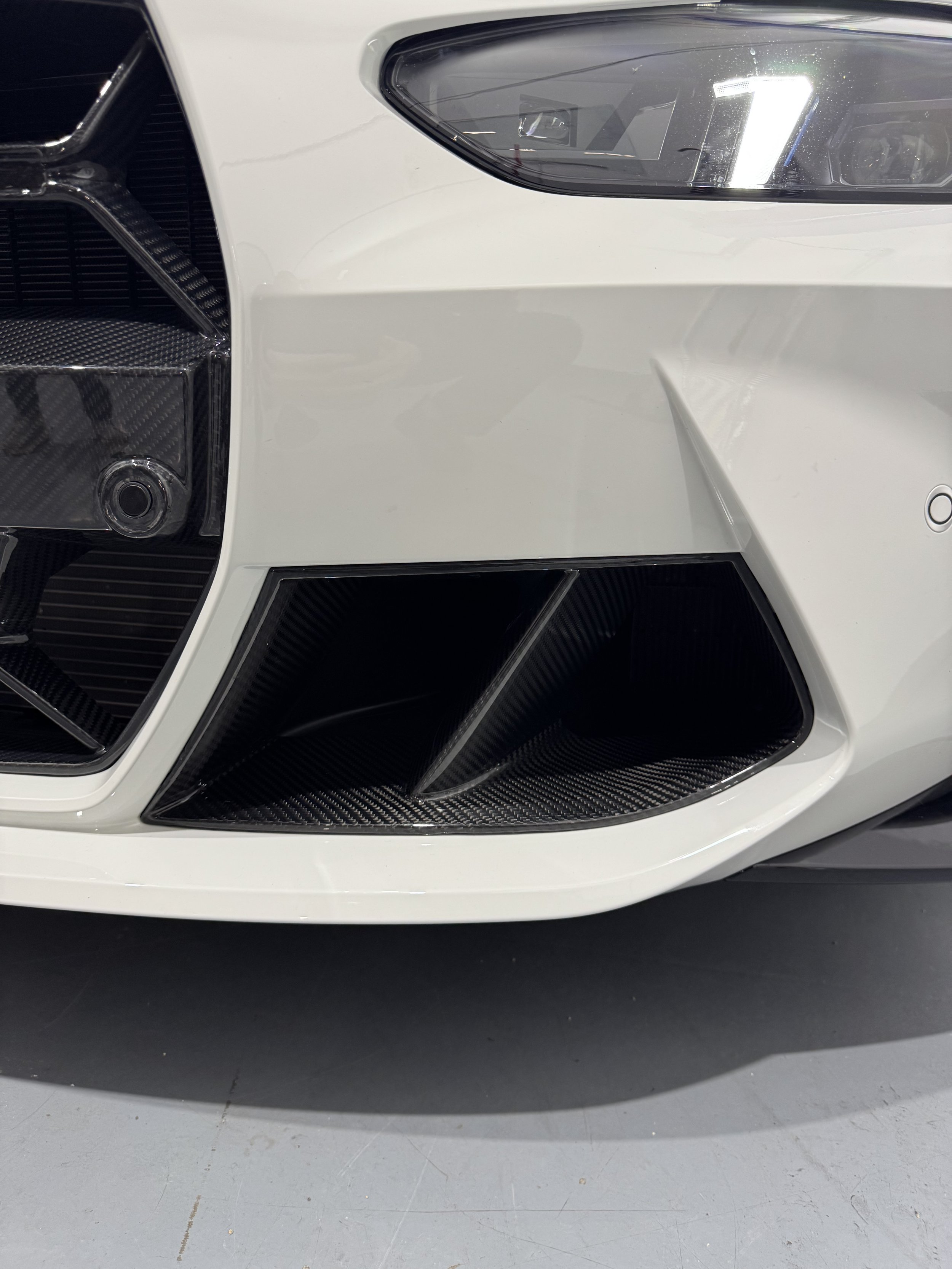 DTC G8X DRY CF Bumper Inlets