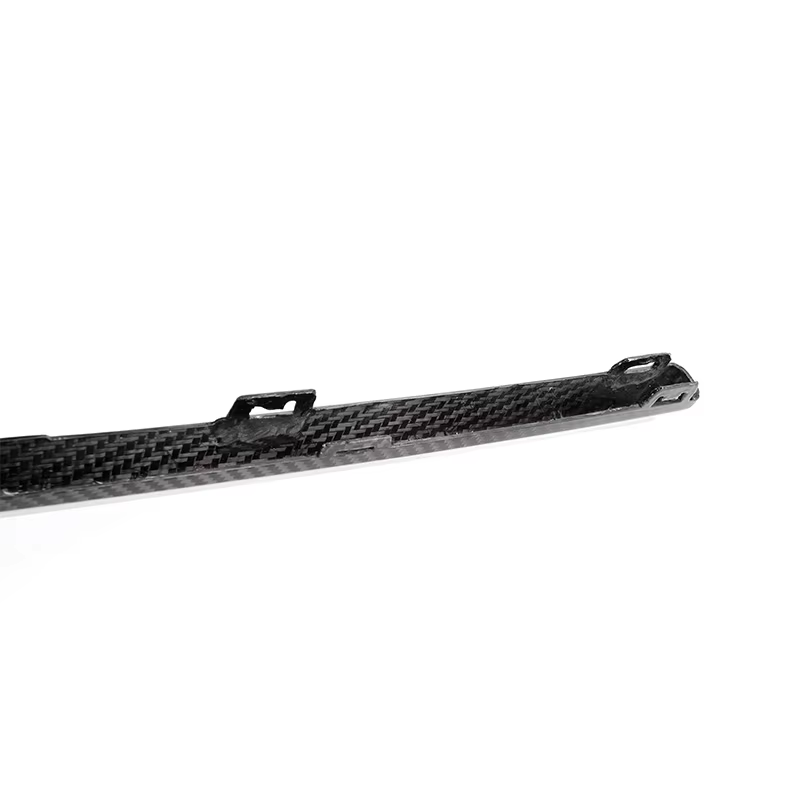 G8x DRy cf rear bumper uppertrimpic3.png