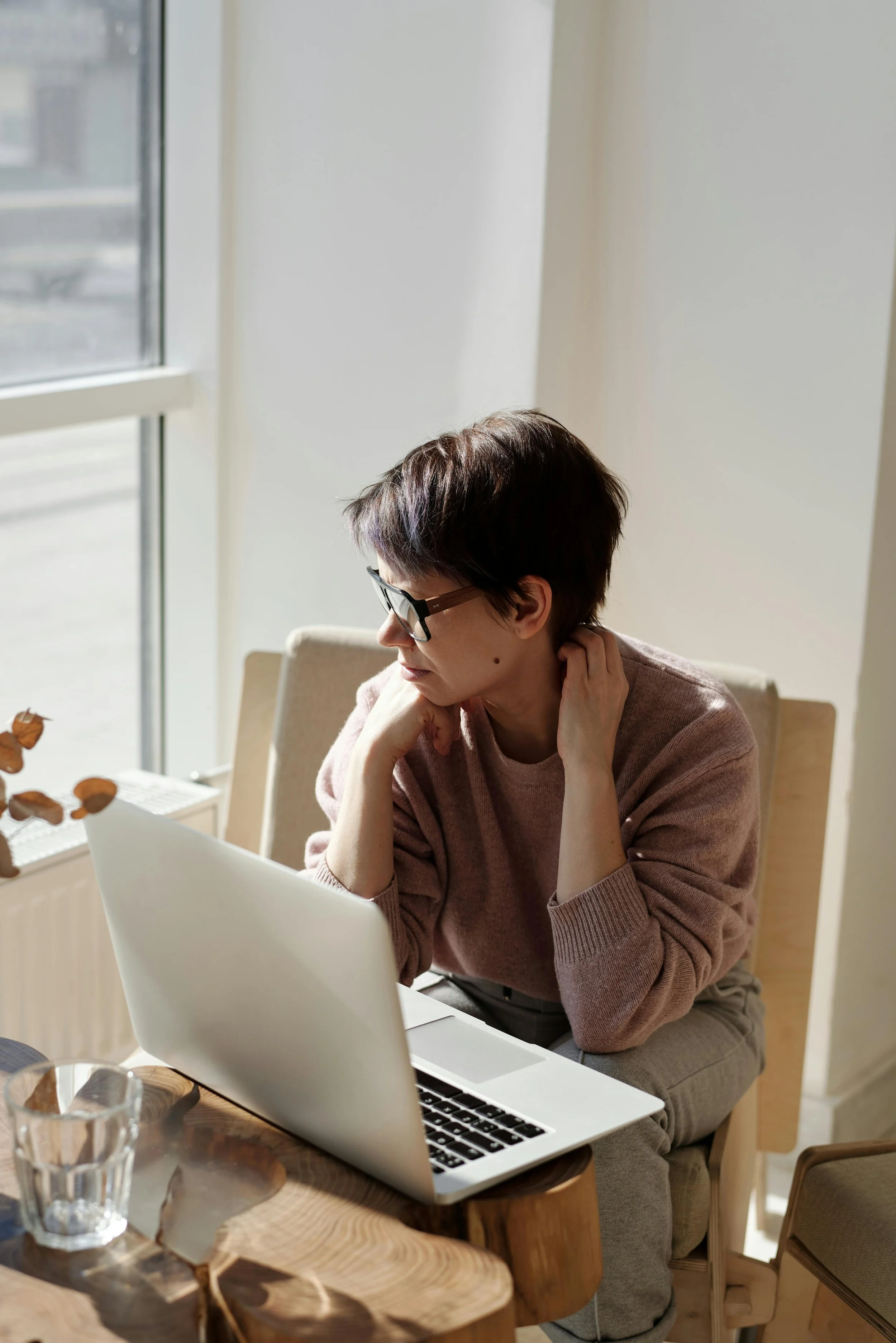 How ADHD Impacts Moms: Overwhelm, Burnout, and Parenting Challenges