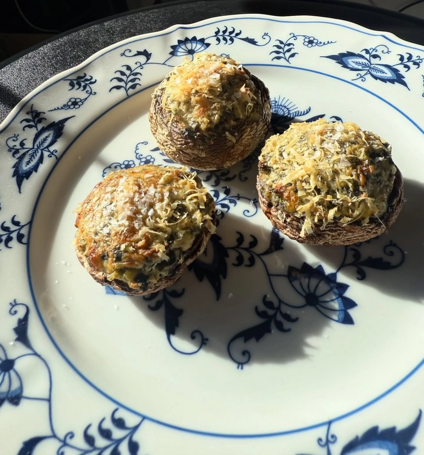 Recipe development. The most divine stuffed mushrooms!🍄&zwj;🟫 stuffed with Artichoke Hearts, Spinach, Winter Truffle, Garlic, Shallots, Cream Cheese, Sour Cream, Mayonnaise, and Mozzarella. Topped with Pecorino Romano and Maldon Salt. 🤌🏼🤤 #redro
