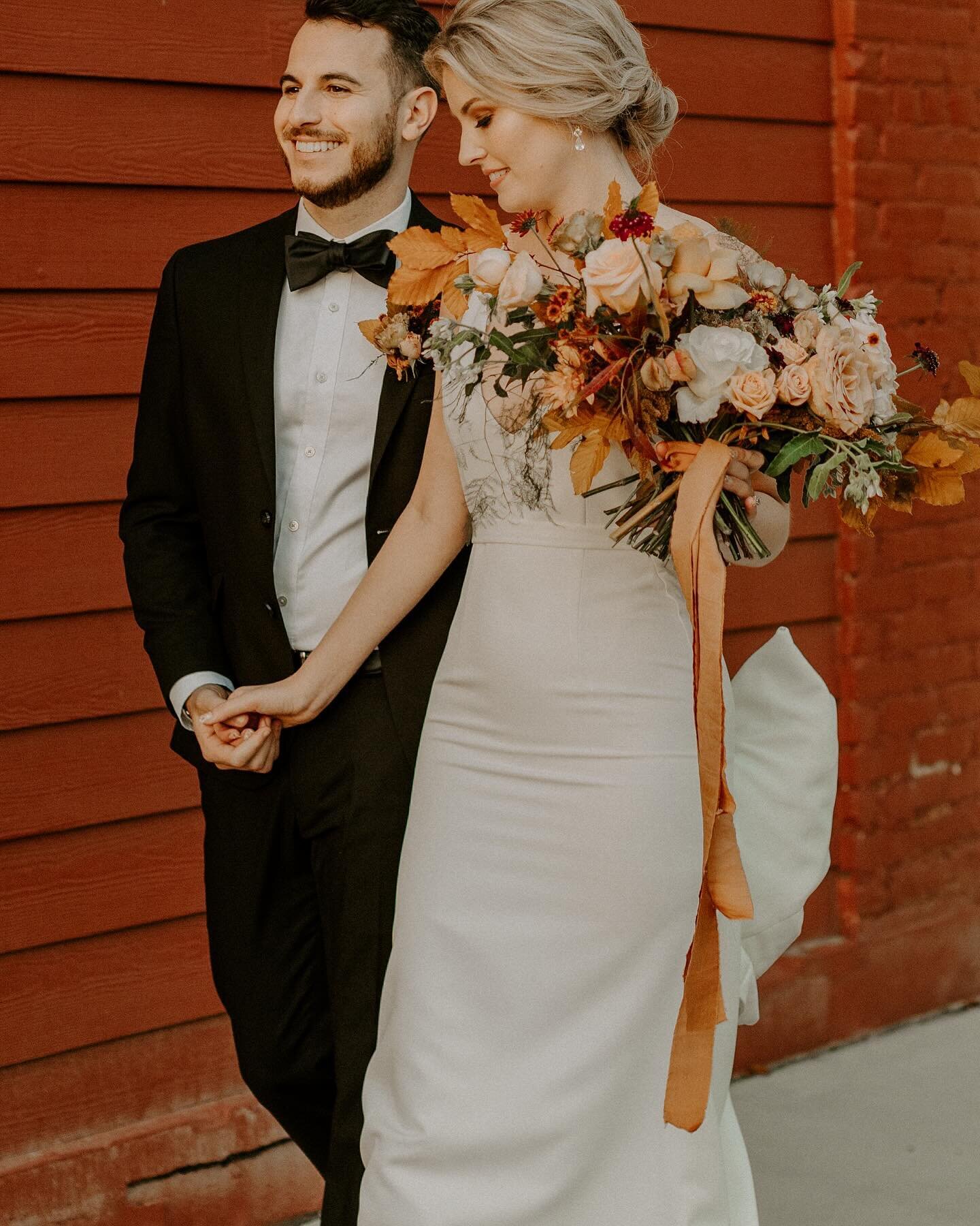 A day at the theatre🧡
.
.
.
Educators: @daybreakphotoco @michaeljmcdaniel @unifytheworkshop 
Venue @theclaytheatre 
Planning: @eventsby_amanda 
Dress/accessories @lovebridalboutique 
Florals @foxhoundfloral 
Hair @braid_bar_sta 
Makeup @the_porcelai