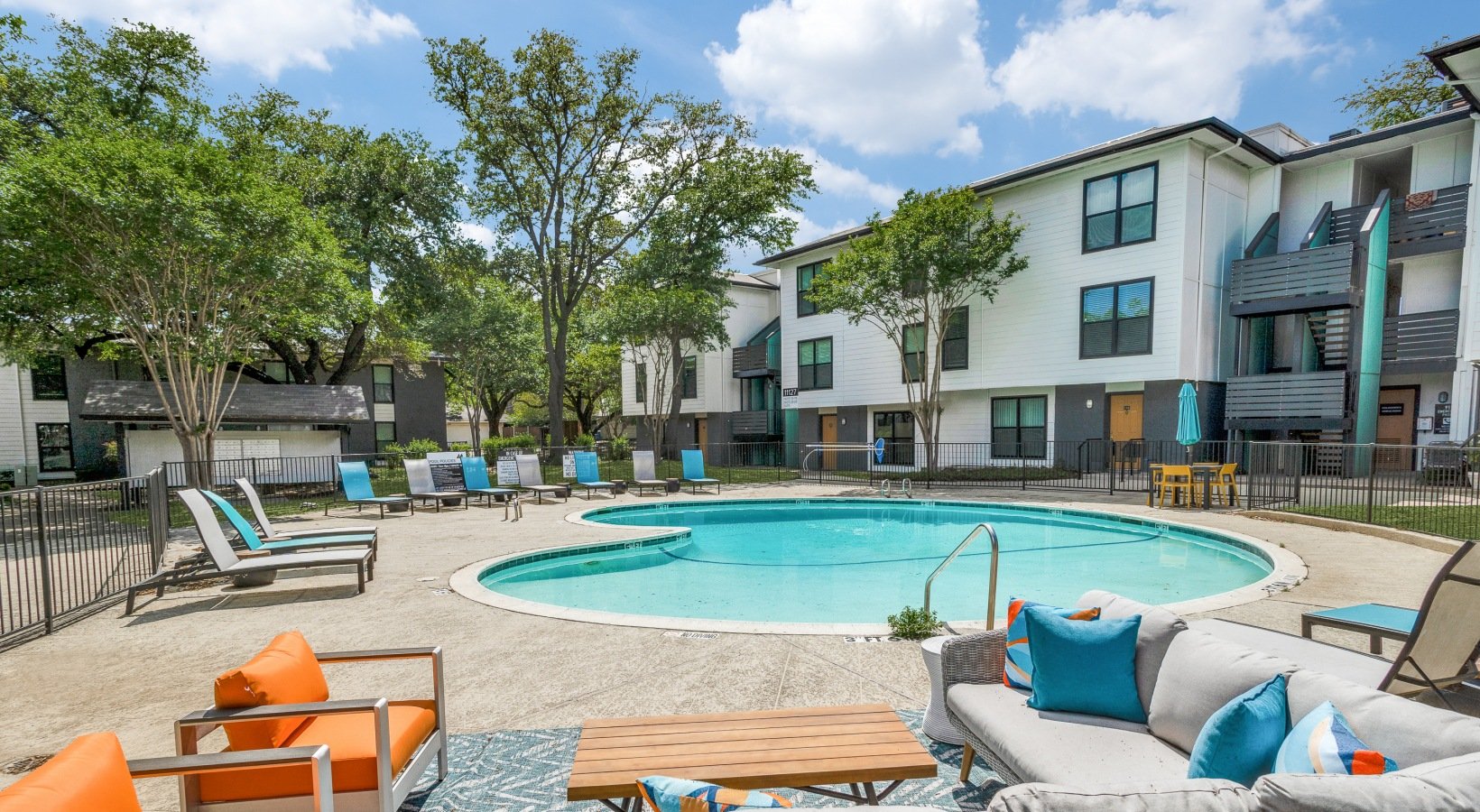 melville-apartments-2-26503d2687a14d2517aa42b9116332f7.jpg