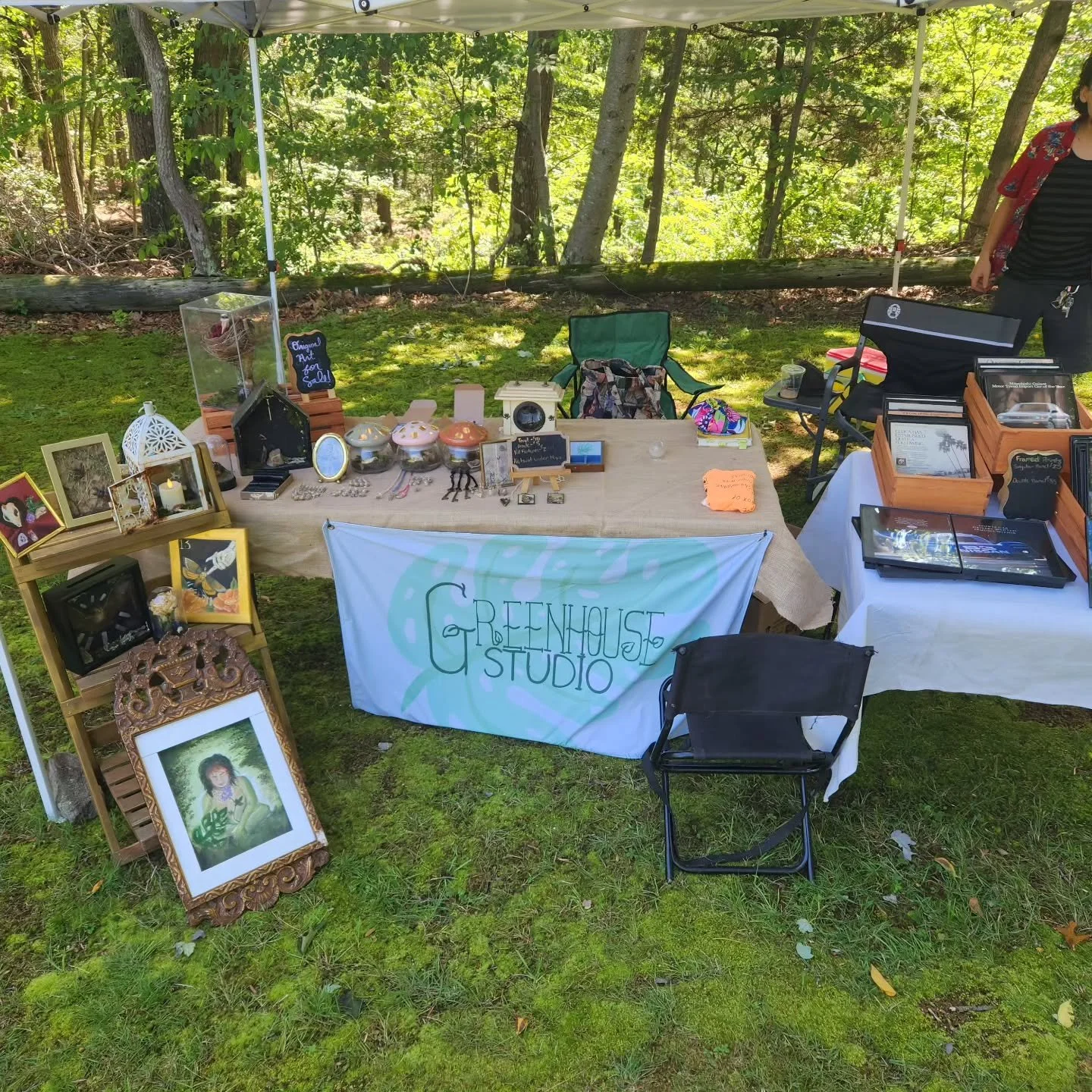 Well thats it for today. We had high hopes but today wasnt quite the turn out we expected, however the few interactions we had today with some lovely people were what kept us going as long as we did. We cant thank you enough. And bless crystal to com