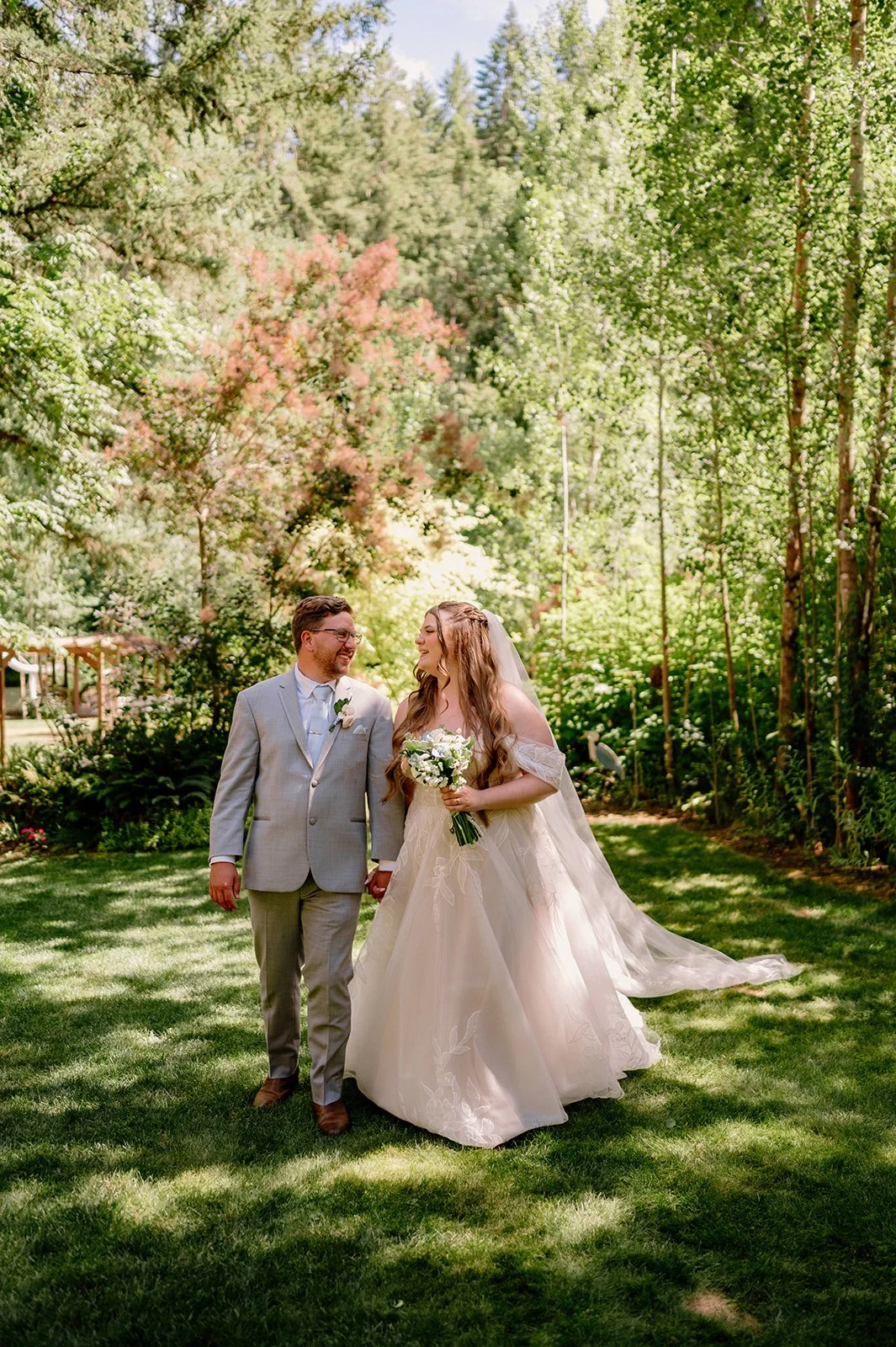 July Wedding at Ron’s Pond, Oregon