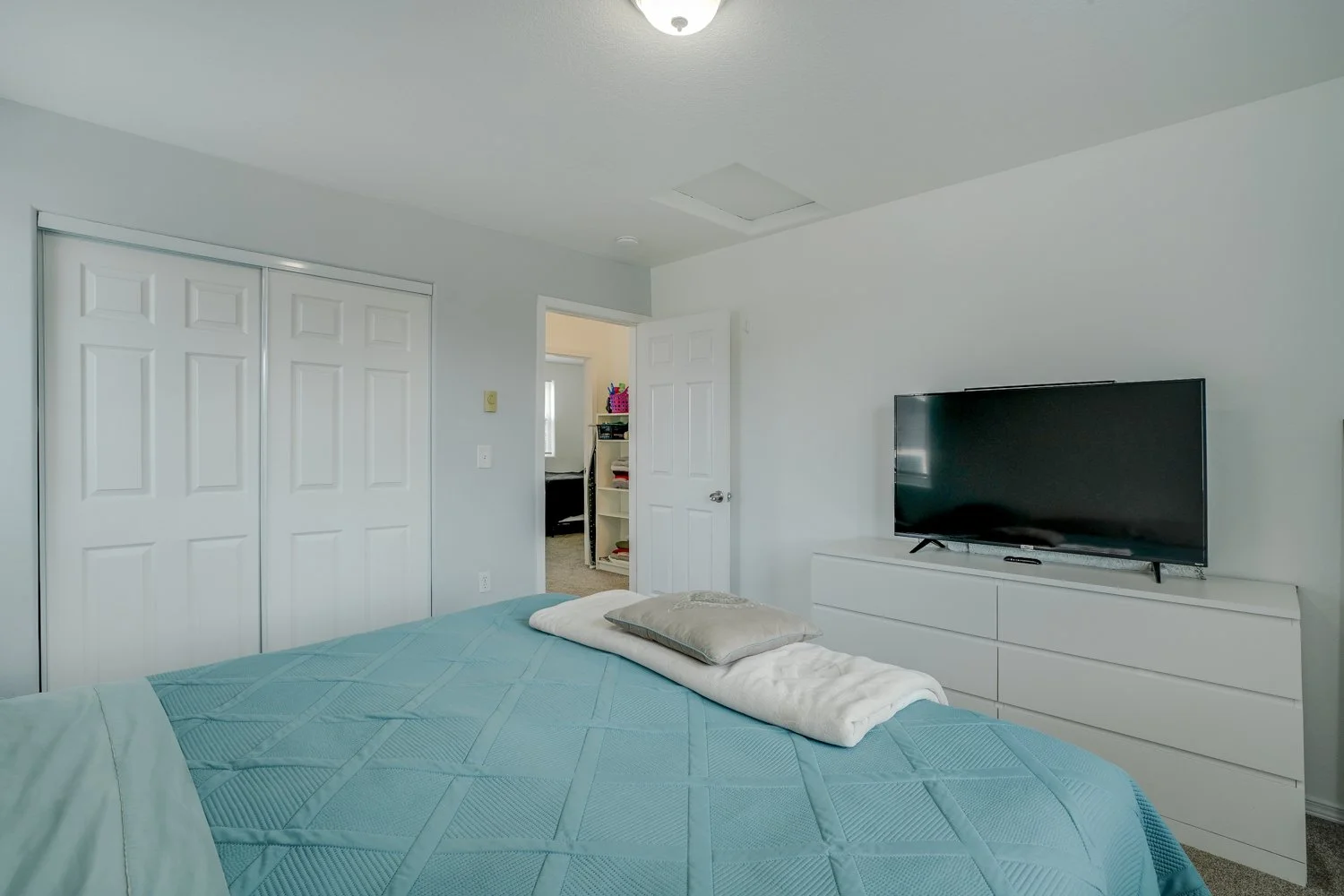 6929 N Congress - WEB-24.jpg