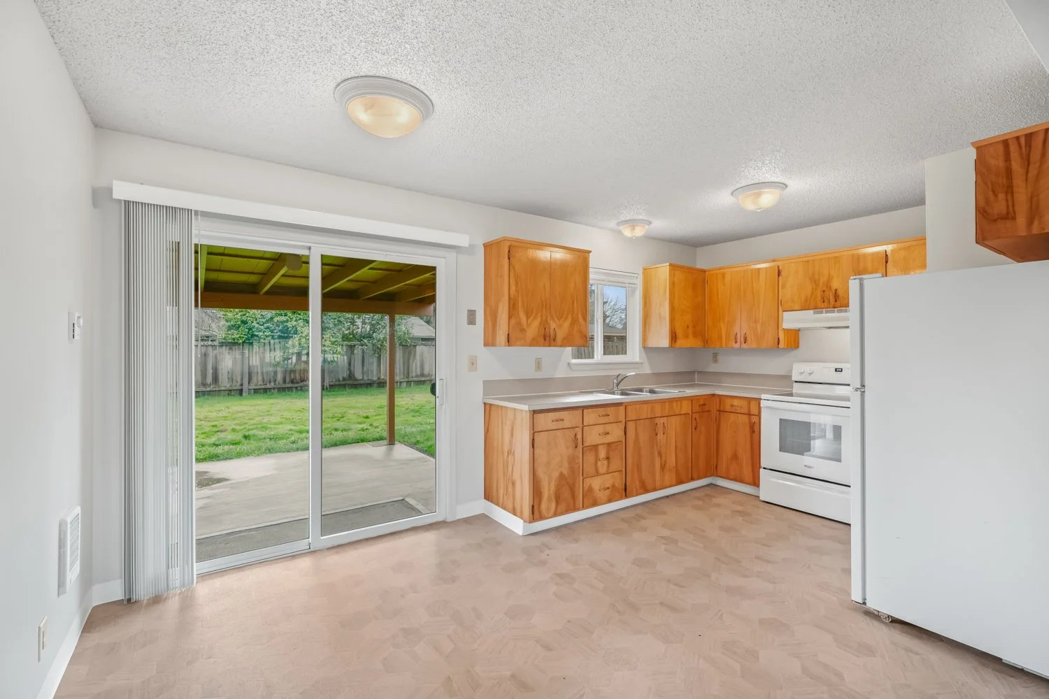 7903 NE 29th - WEB-11.jpg