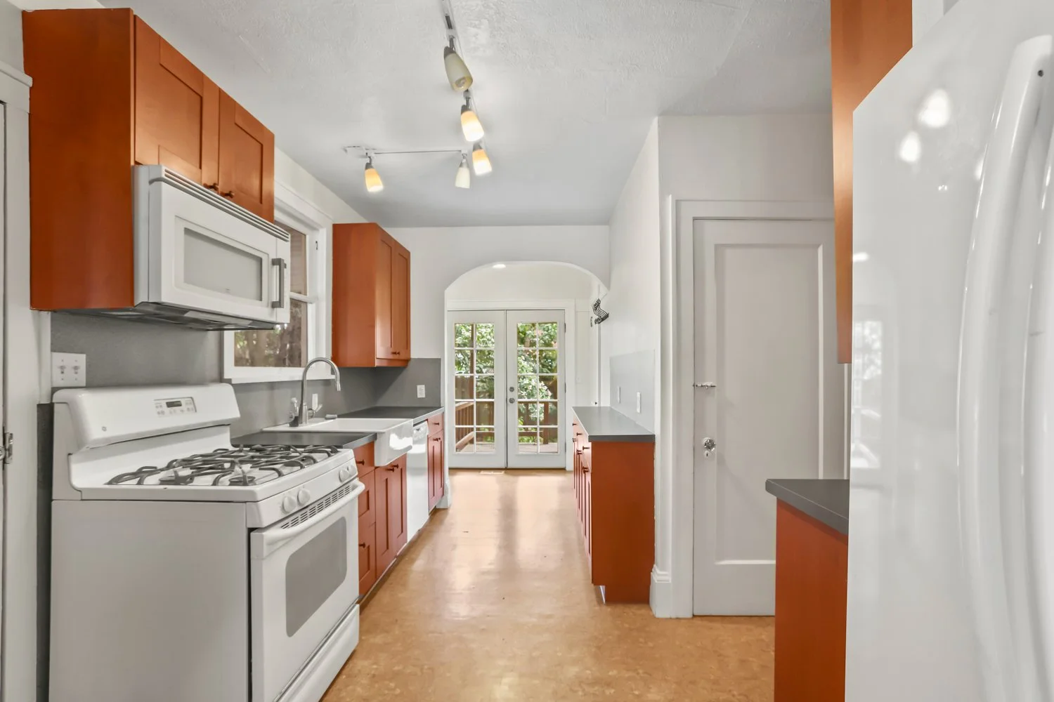 8704 N Portsmouth Ave - WEB-14.jpg