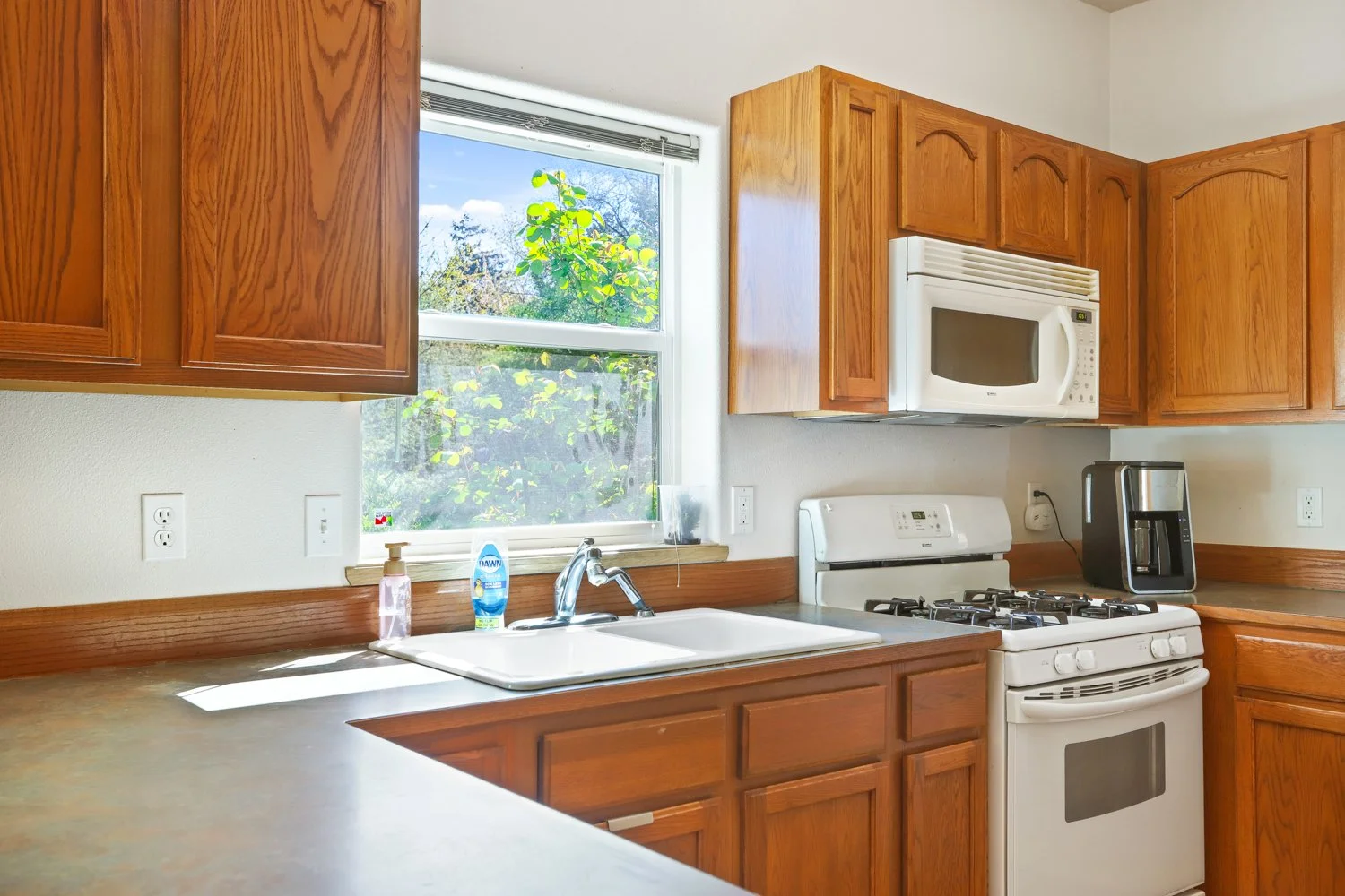 9310 N Woosley - WEB-20.jpg
