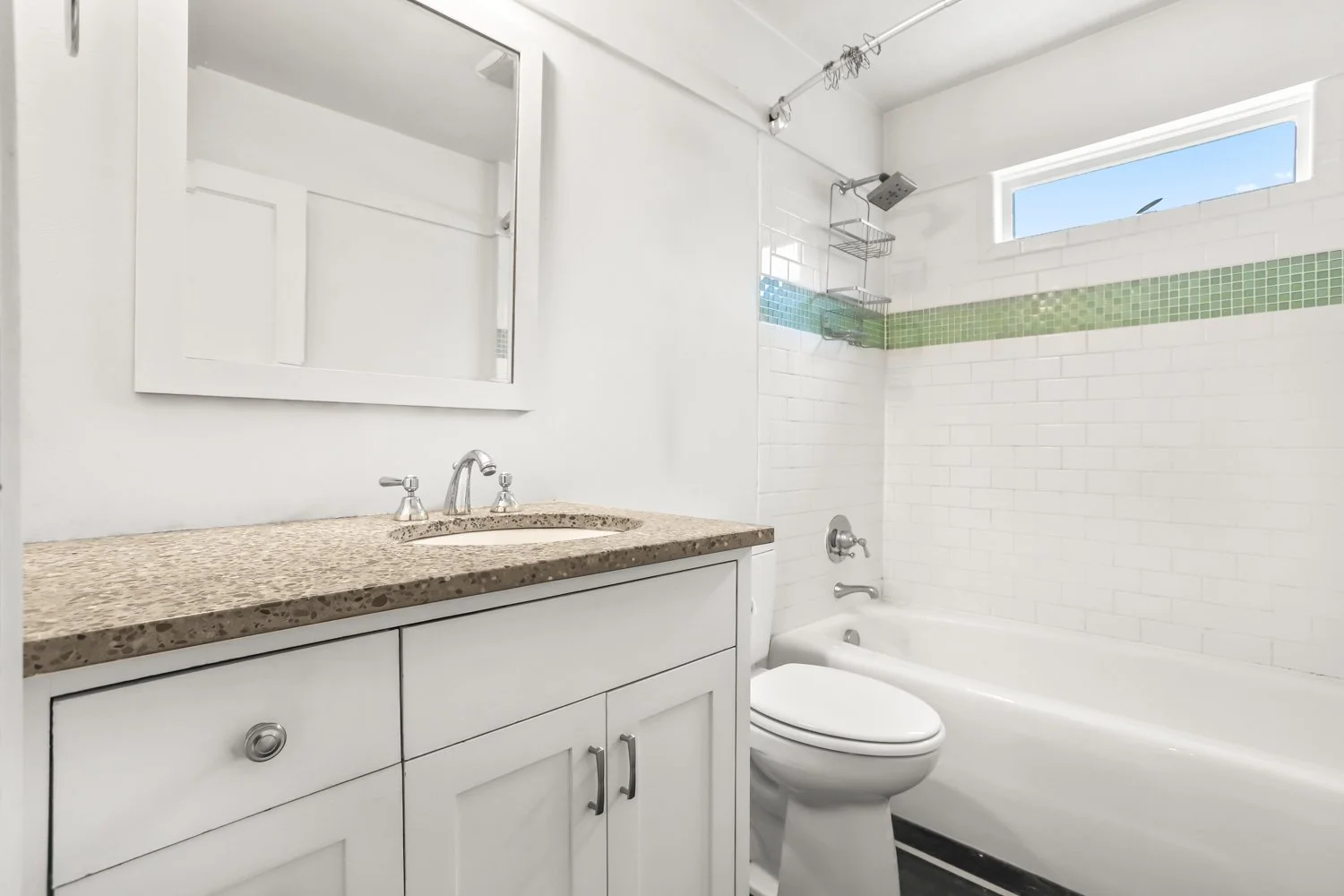 8704 N Portsmouth Ave - WEB-33.jpg