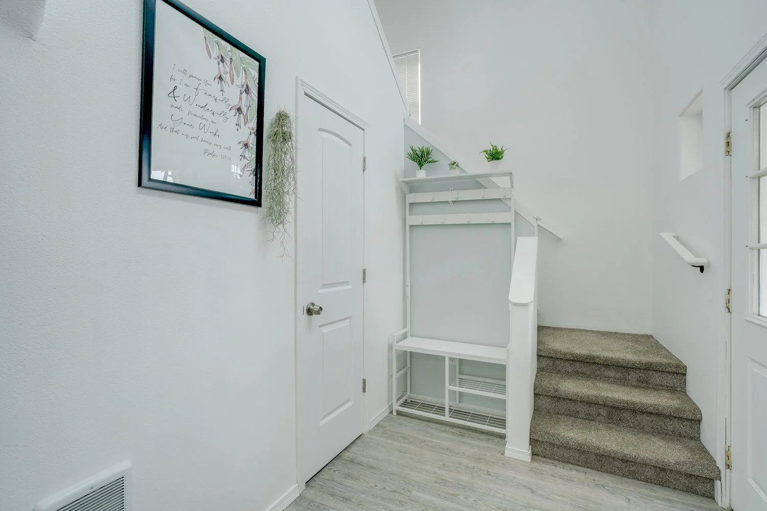 6929 N Congress - WEB-7.jpg