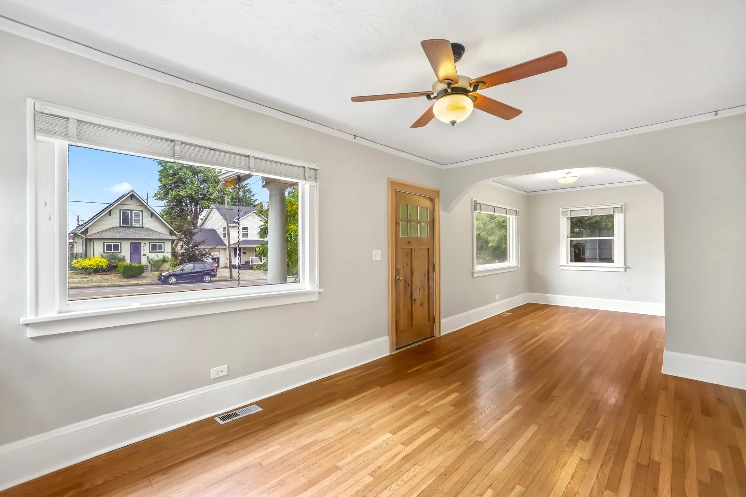 8704 N Portsmouth Ave - WEB-9.jpg