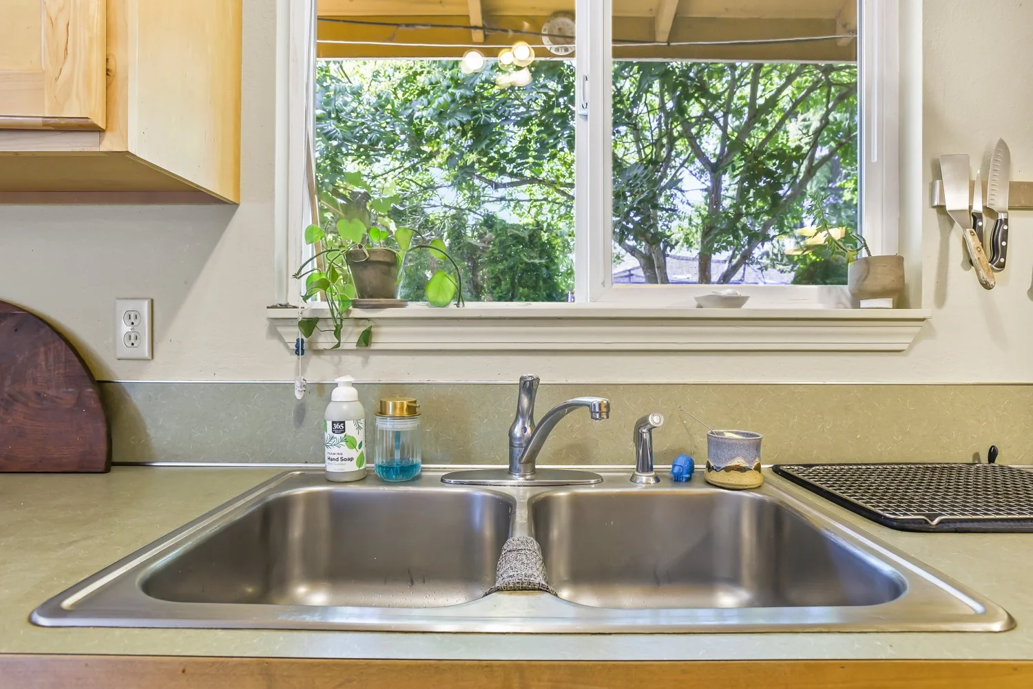 1333 NE Rosa Parks Way - WEB-17.jpg