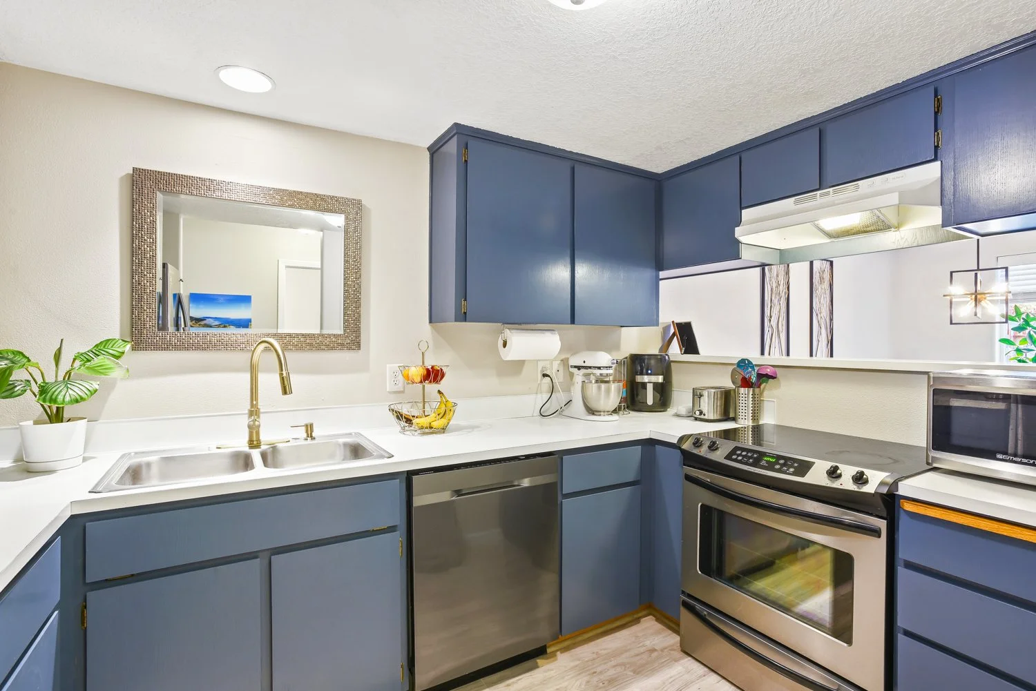 8641 N Willamette Blvd - WEB-11.jpg