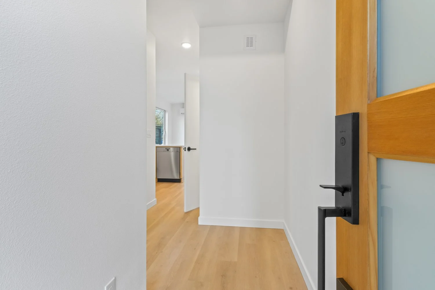 4890 NE 36th Ave - WEB-7.jpg