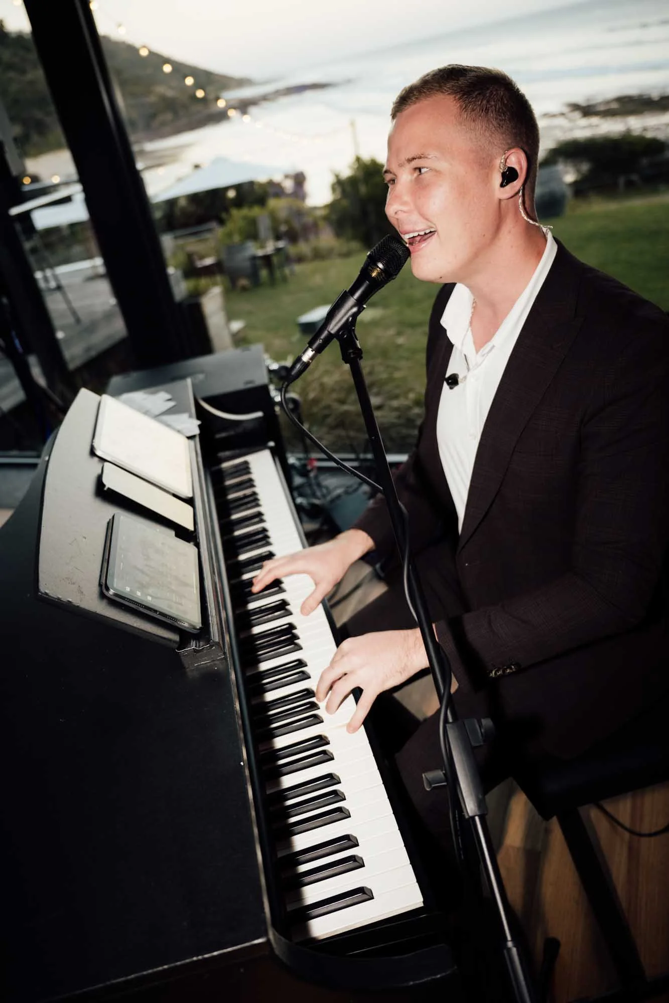 WyeBeachHotelWyeRiverWeddingFebruary2026-170.jpg