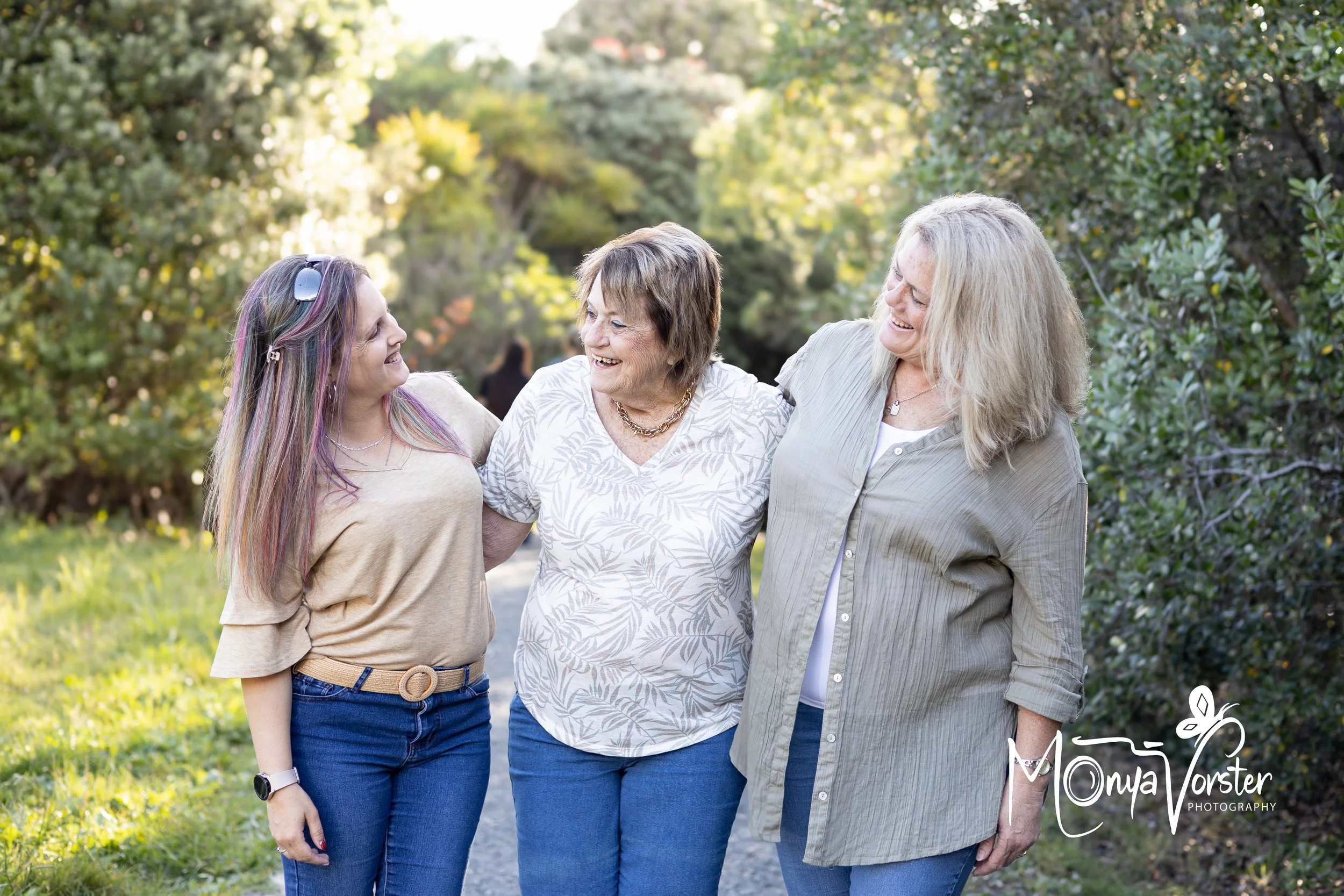 Carla Family Photoshoot 2024 social Media-24.jpg