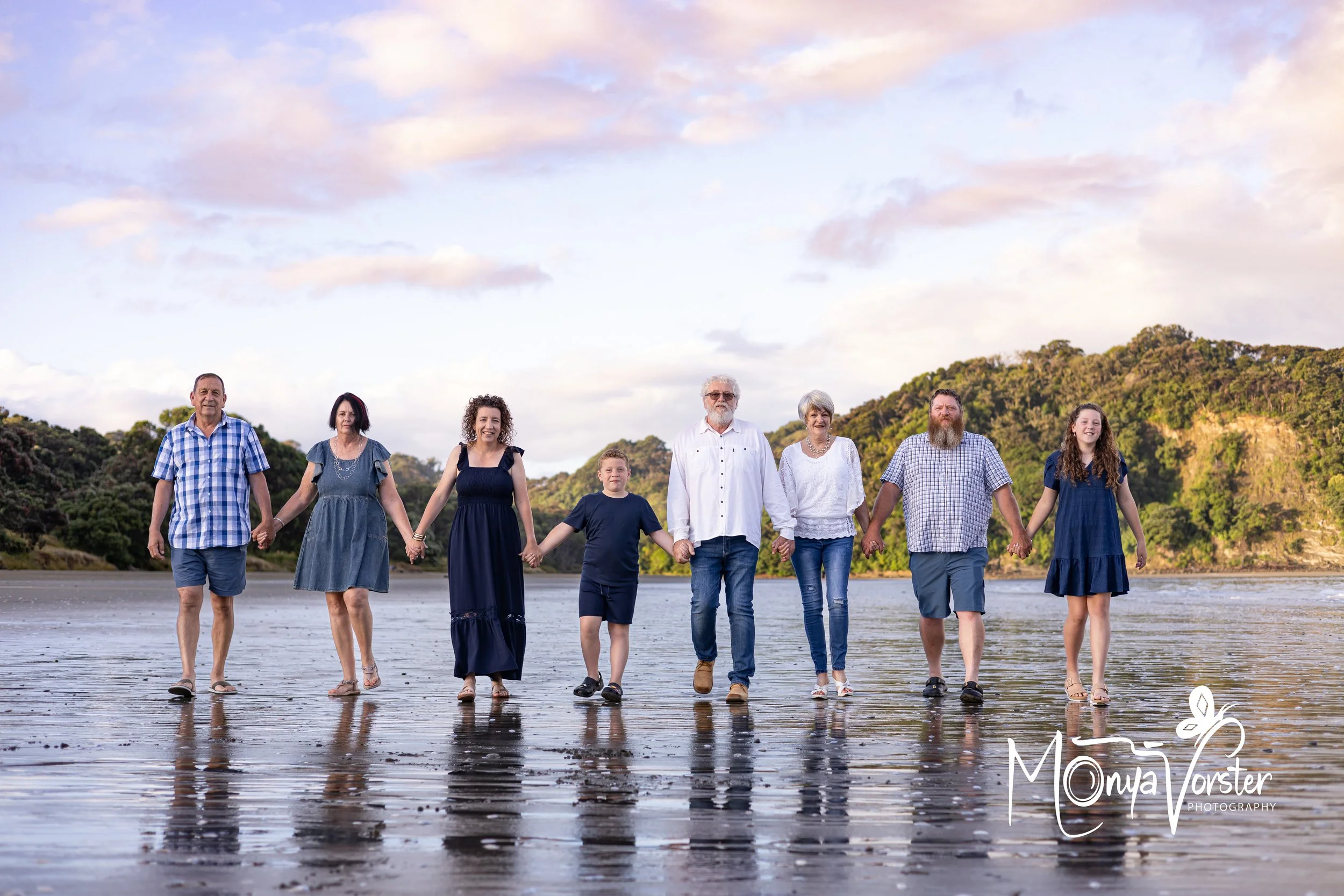 Jomyn Family Photoshoot 2024 Social Media-17.jpg