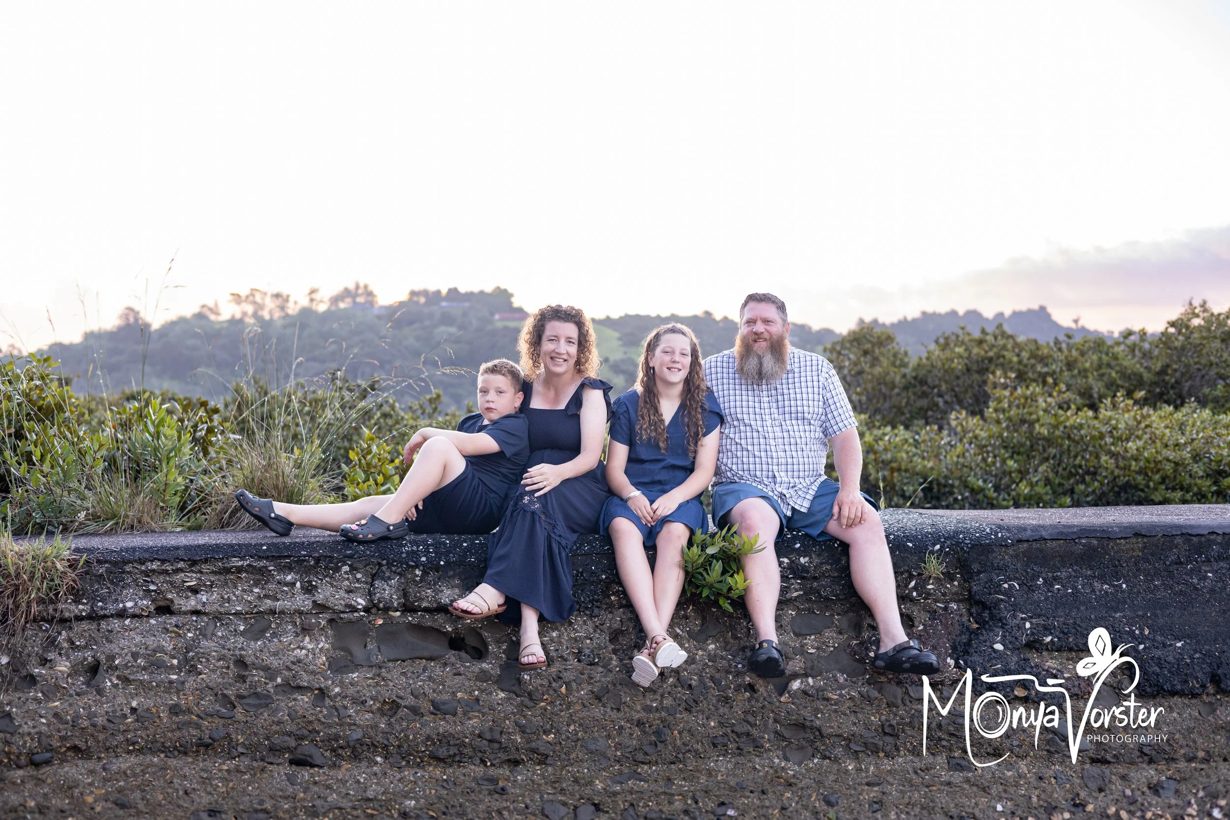 Jomyn Family Photoshoot 2024 Social Media-02.jpg