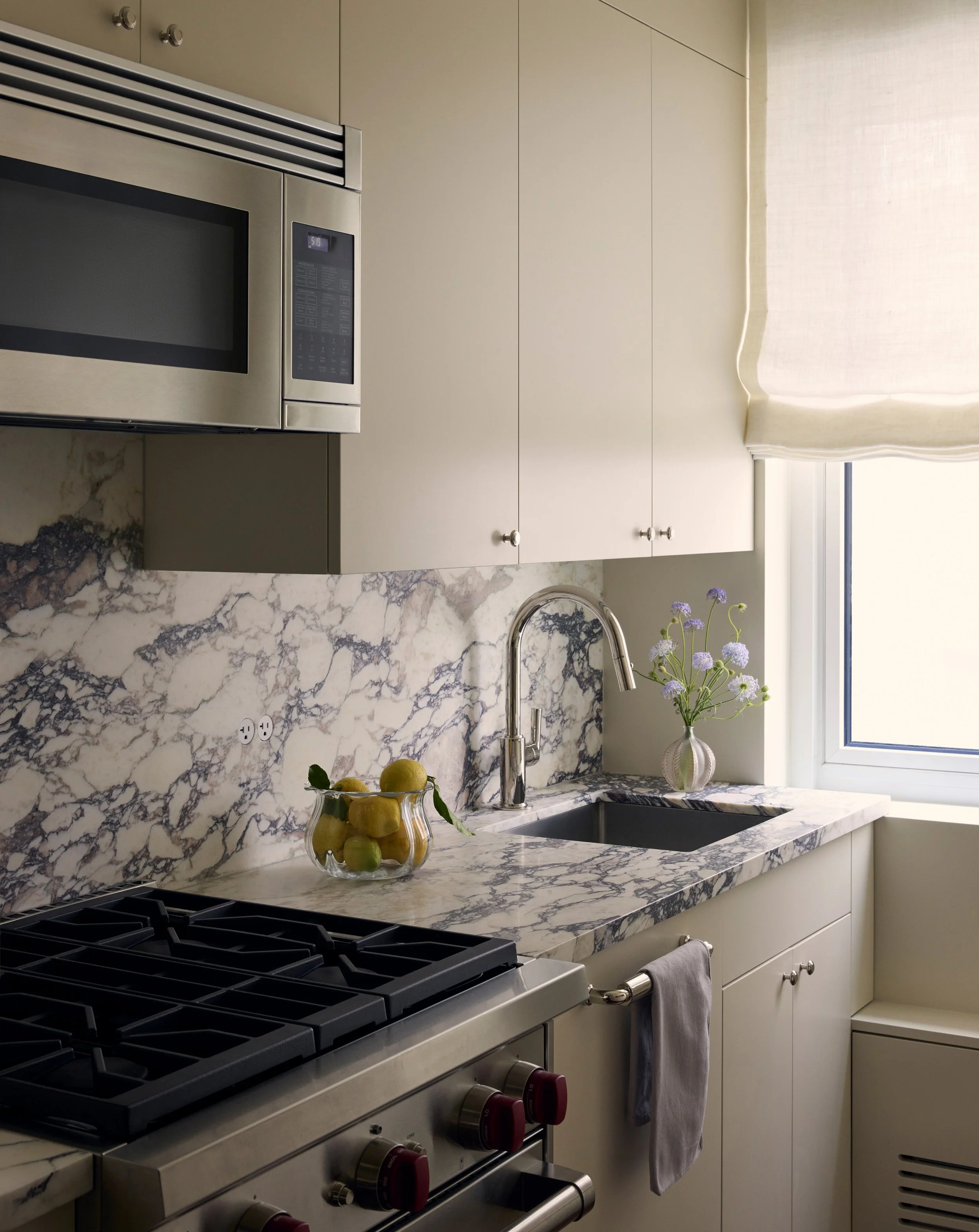 kitchen1_447.jpg