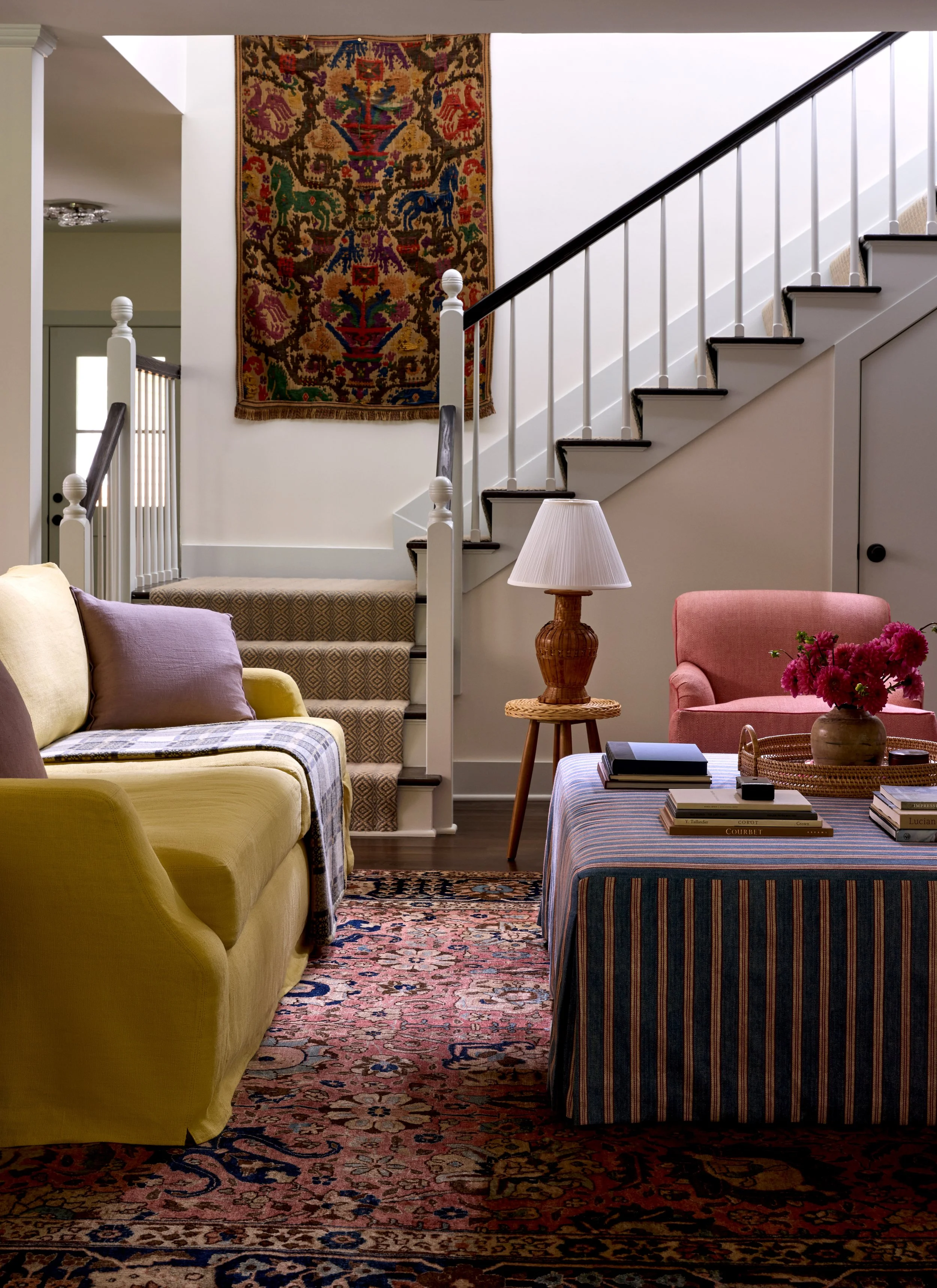 livingroom2_299_V1 small.jpg