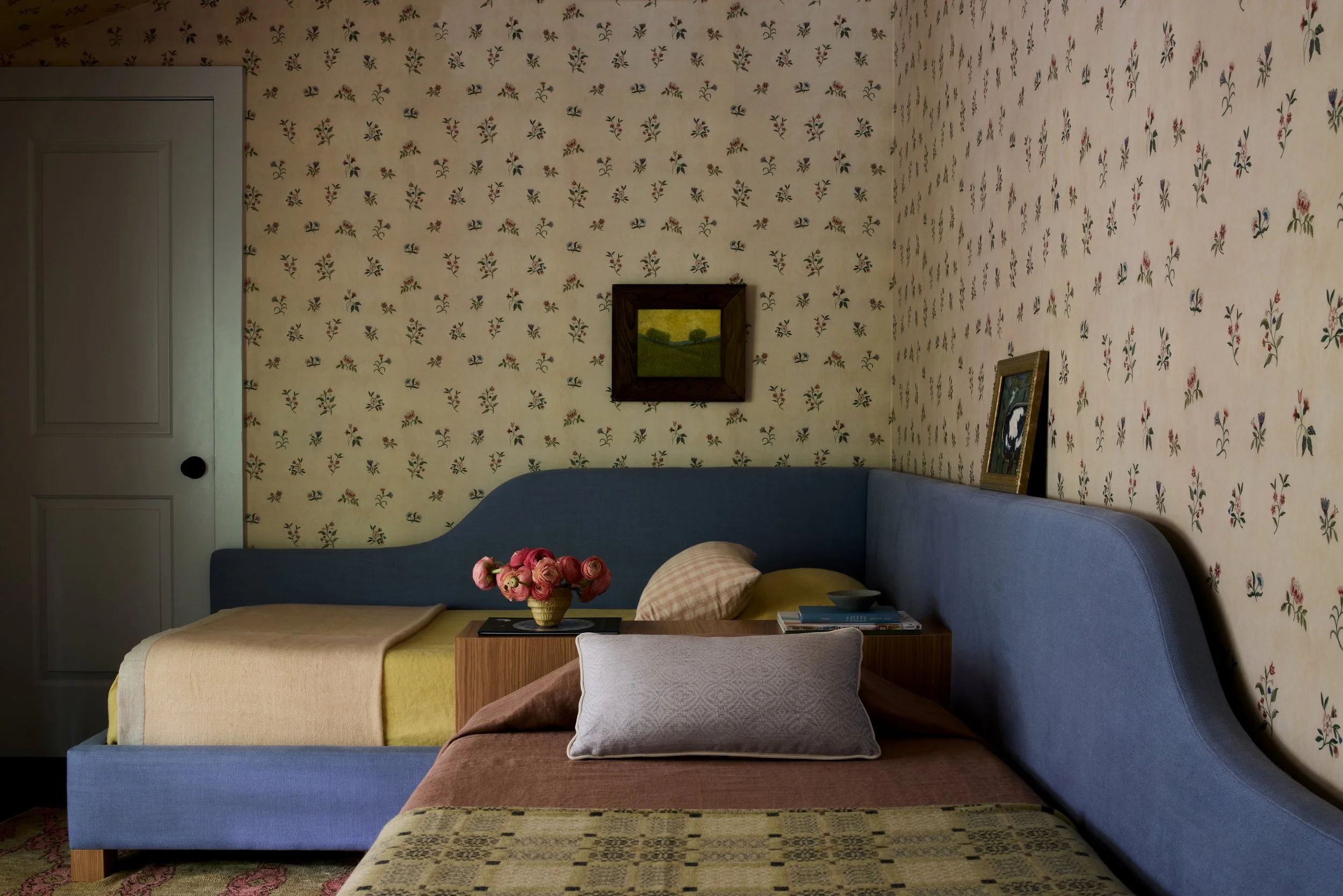 kidsroom2_067_V1 small.jpg