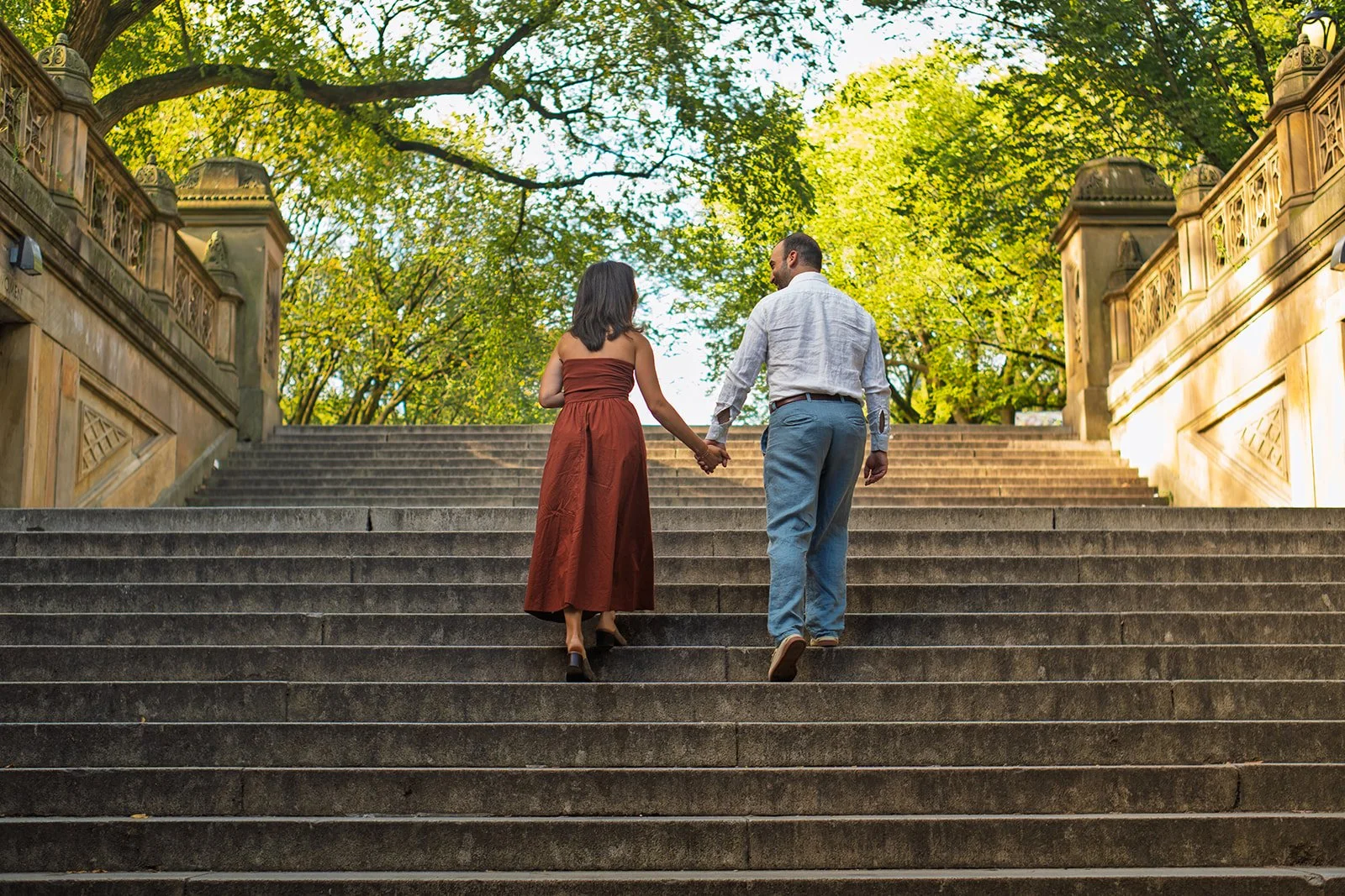 SWAYING_LEAF_CENTRAL_PARK_MANHATTAN_NEW_YORK_ENGAGEMENT_PROPOSAL_PHOTOGRAPHY3.jpg