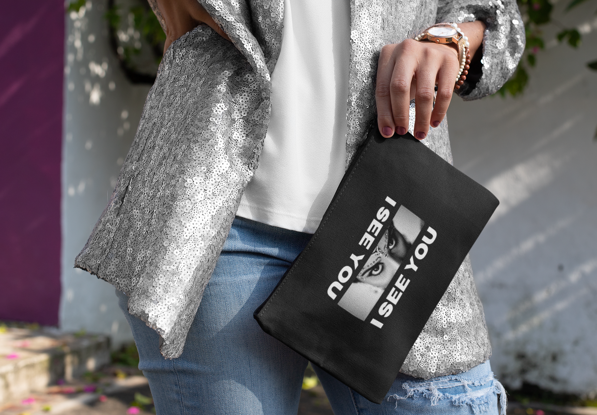 mockup-of-a-trendy-woman-holding-her-pouch-29967.png