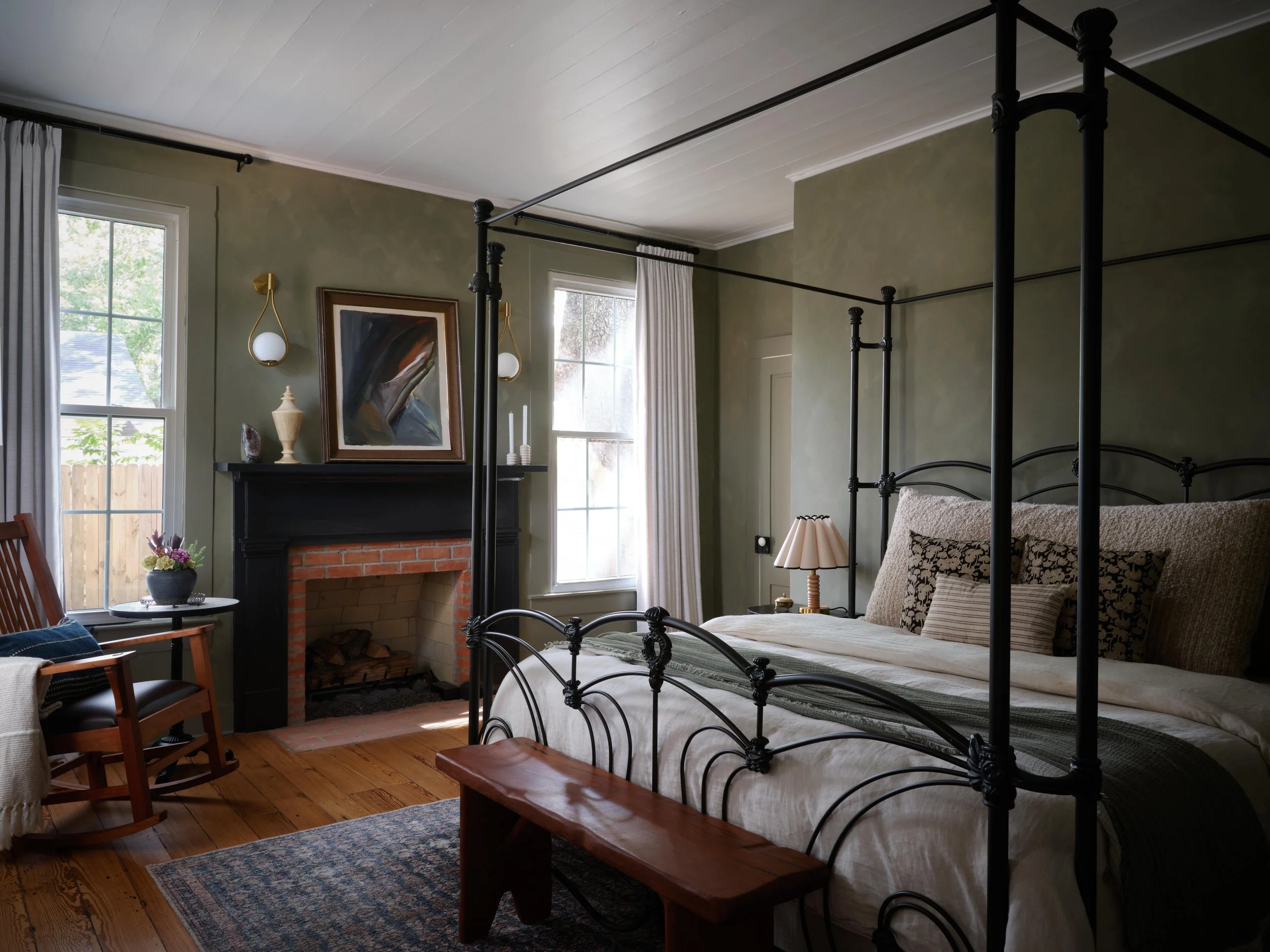 CCI - Lindsay Brown 1-min - Thien-Y Hoang.jpg