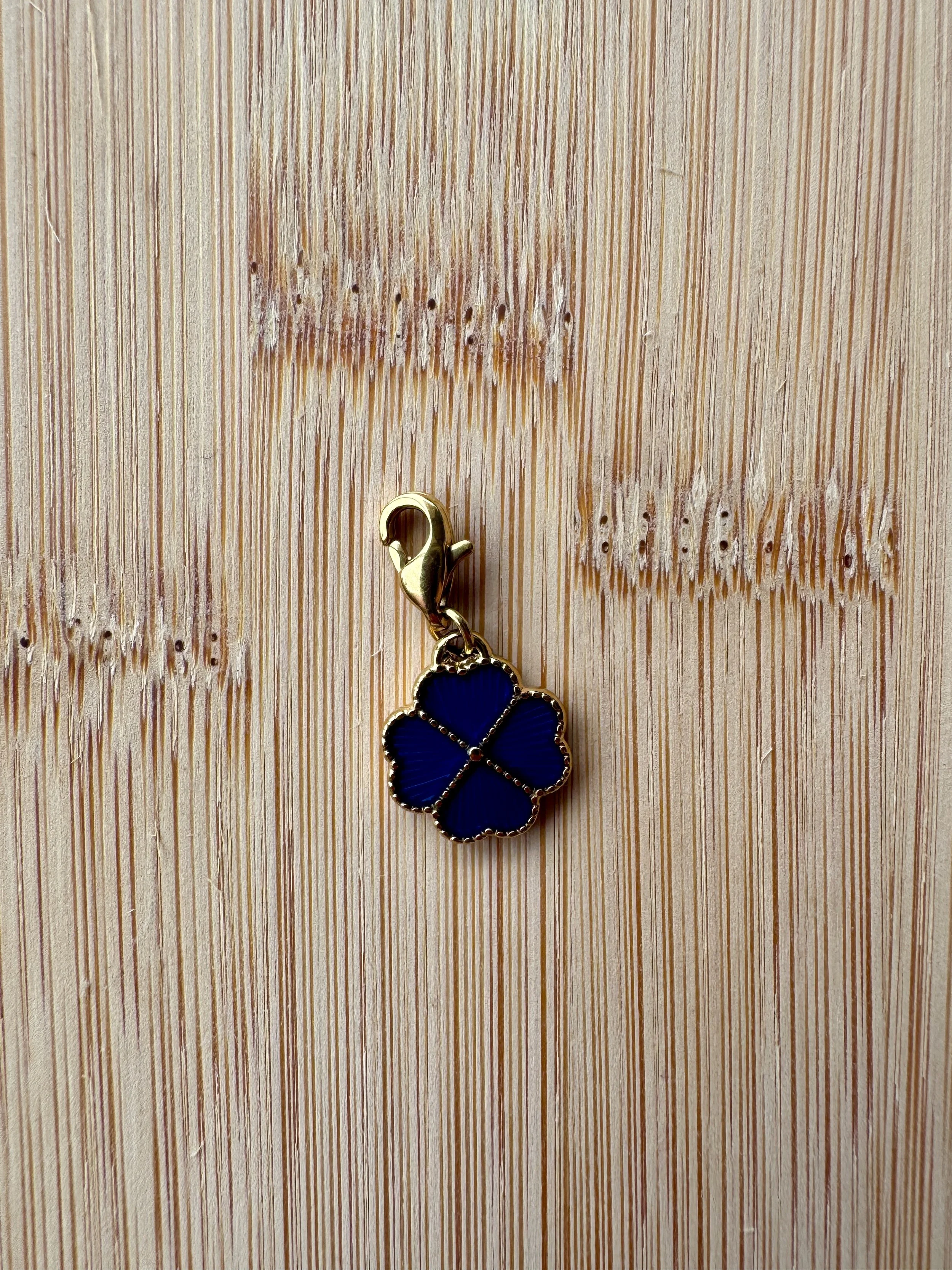 Gold charm example