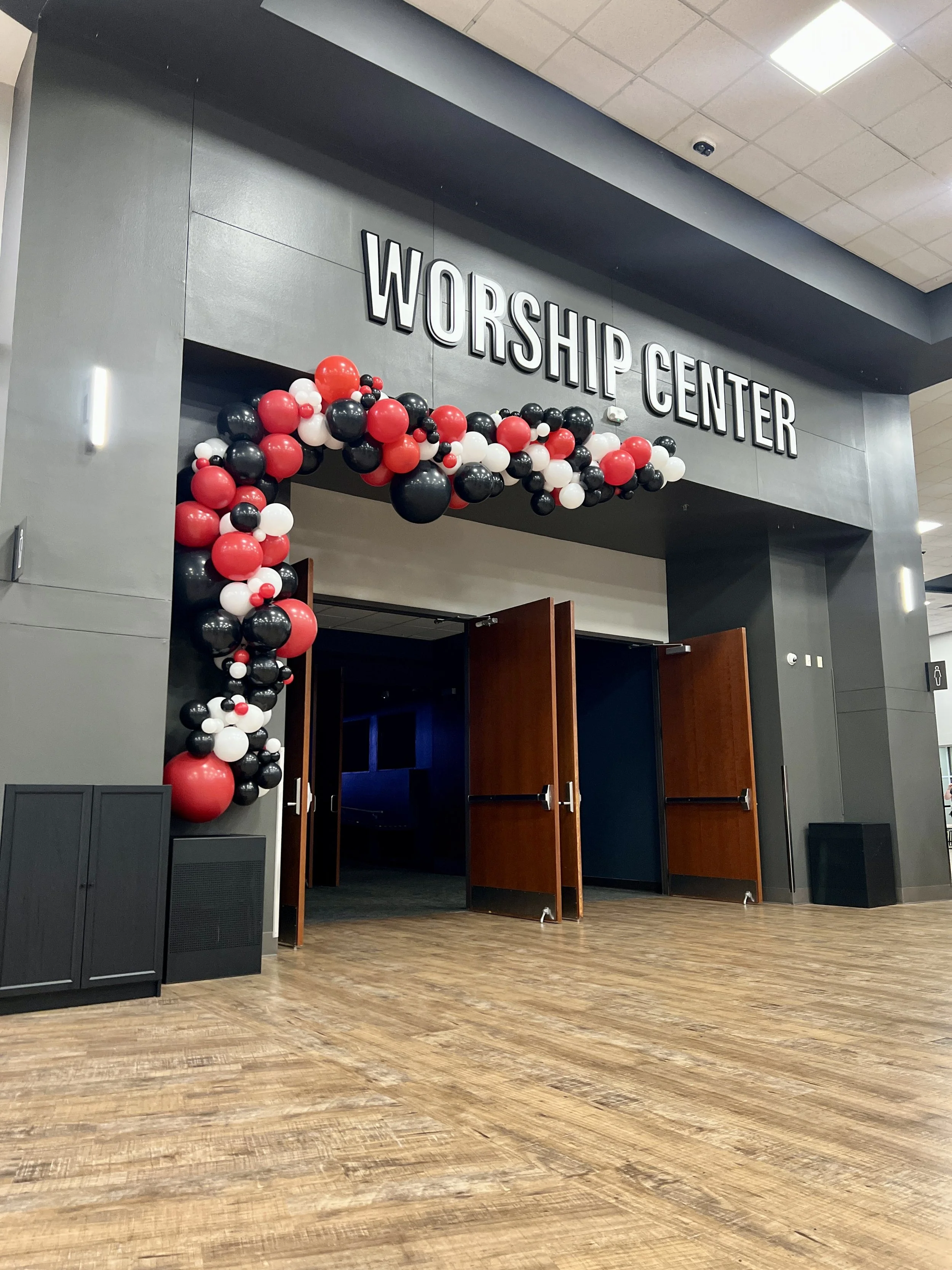 True Celebrations designed custom balloon décor for Pastor Ed Newton’s Why Not You? book launch at Community Bible Church (CBC) in San Antonio. This modern installation created a welcoming atmosphere for guests while celebrating the release of an ins