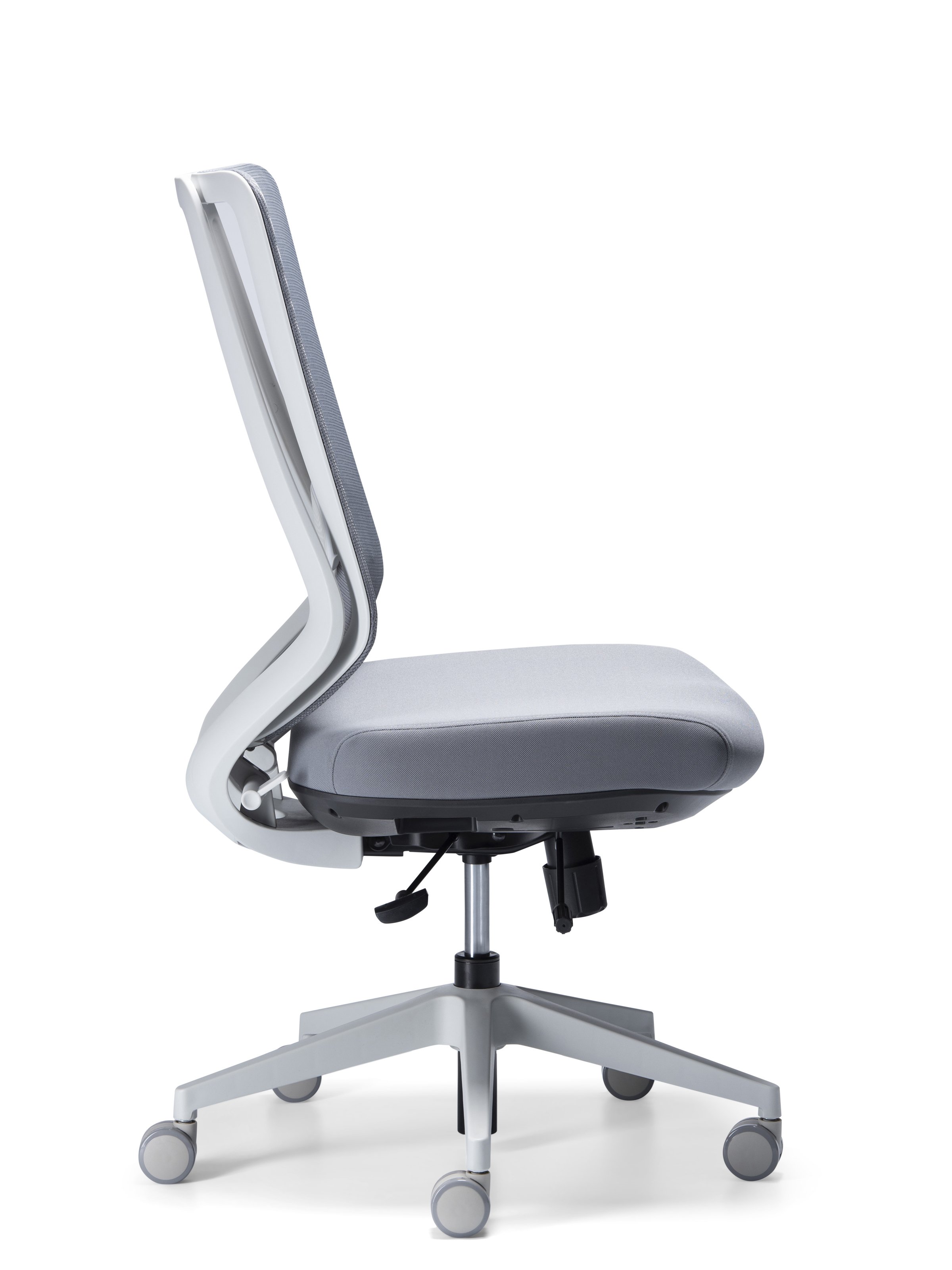 Advanta Voka wh noarms 103.jpg