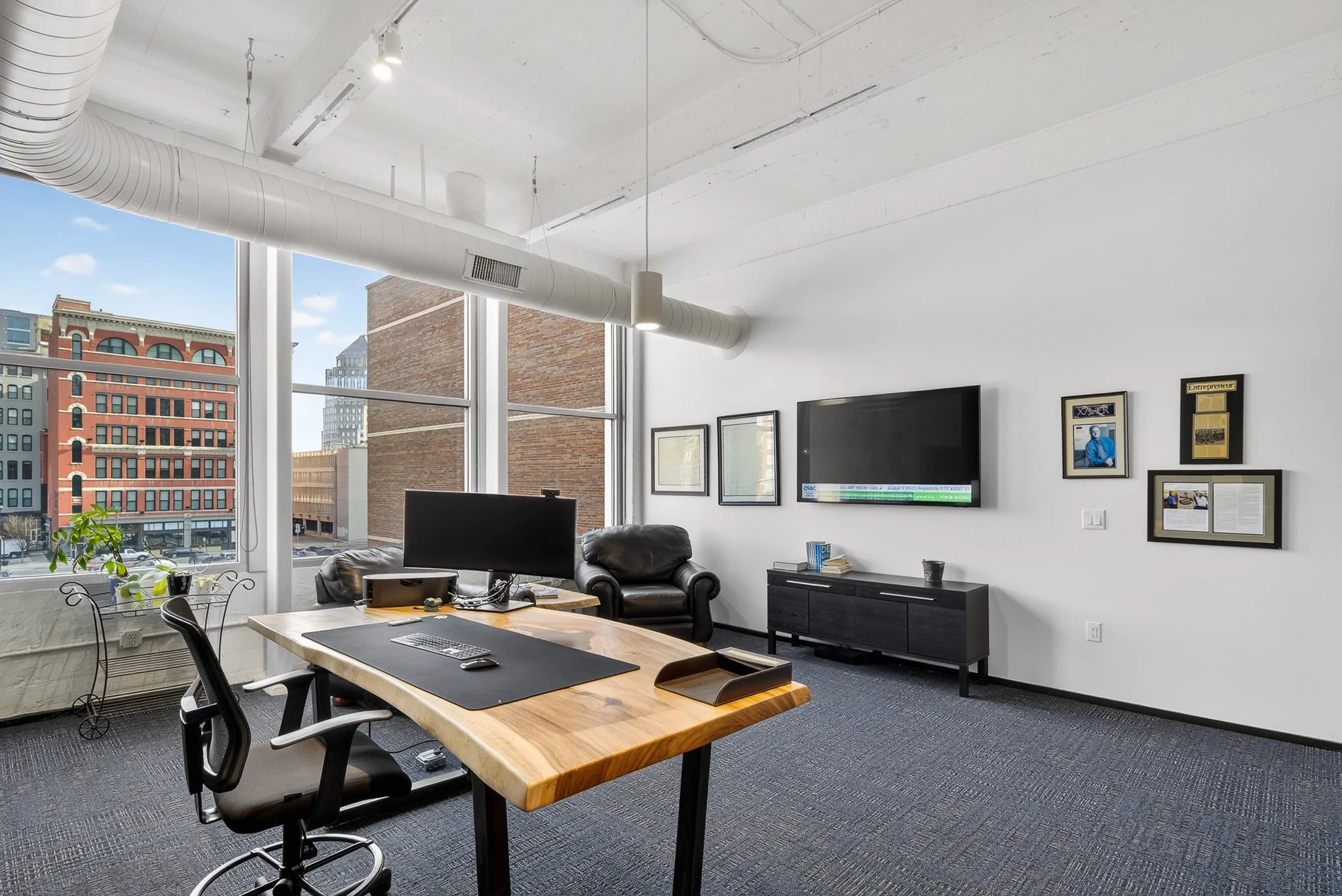 Smyth and Field - 646 Main - web-27.jpg