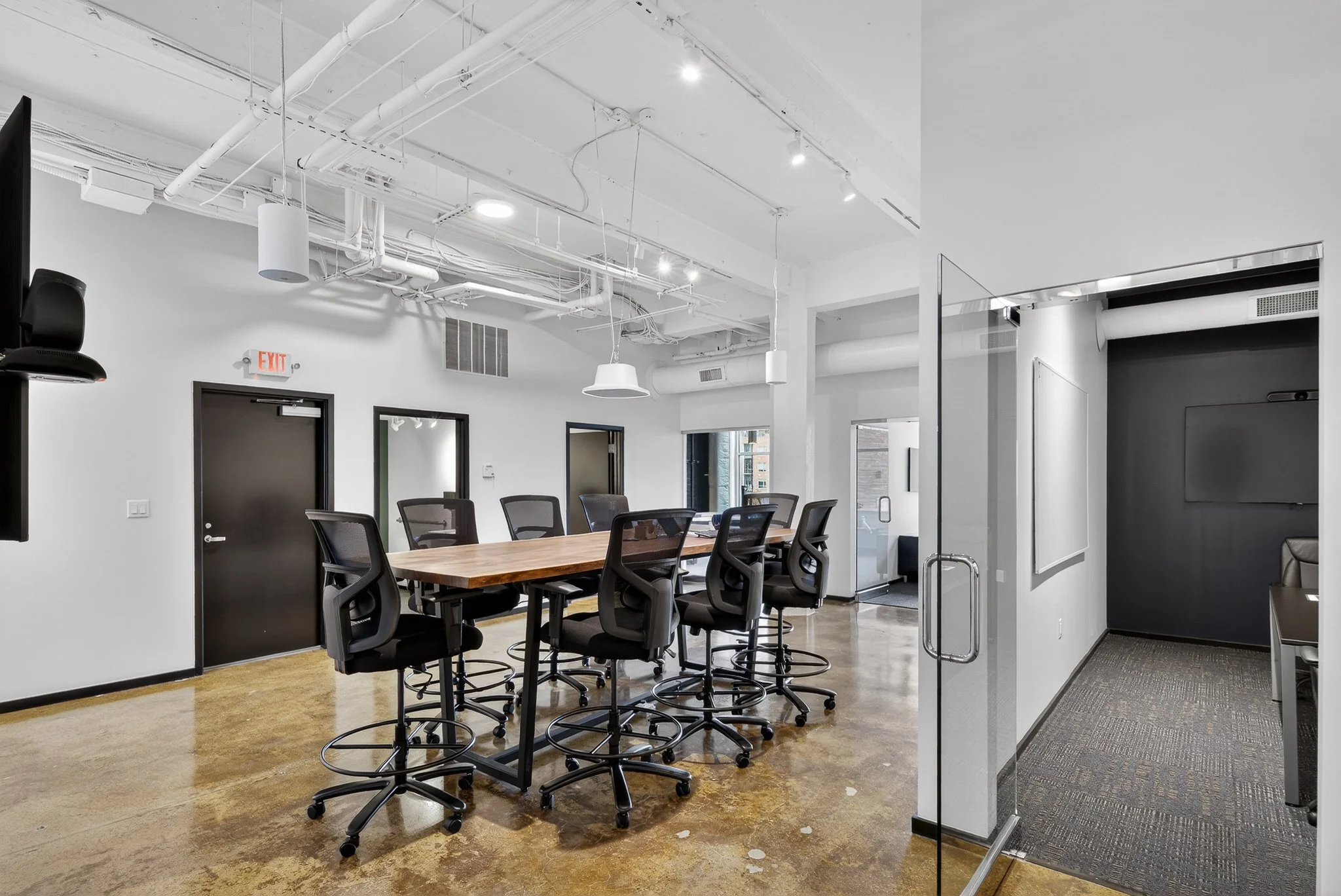 Smyth and Field - 646 Main - web-19.jpg