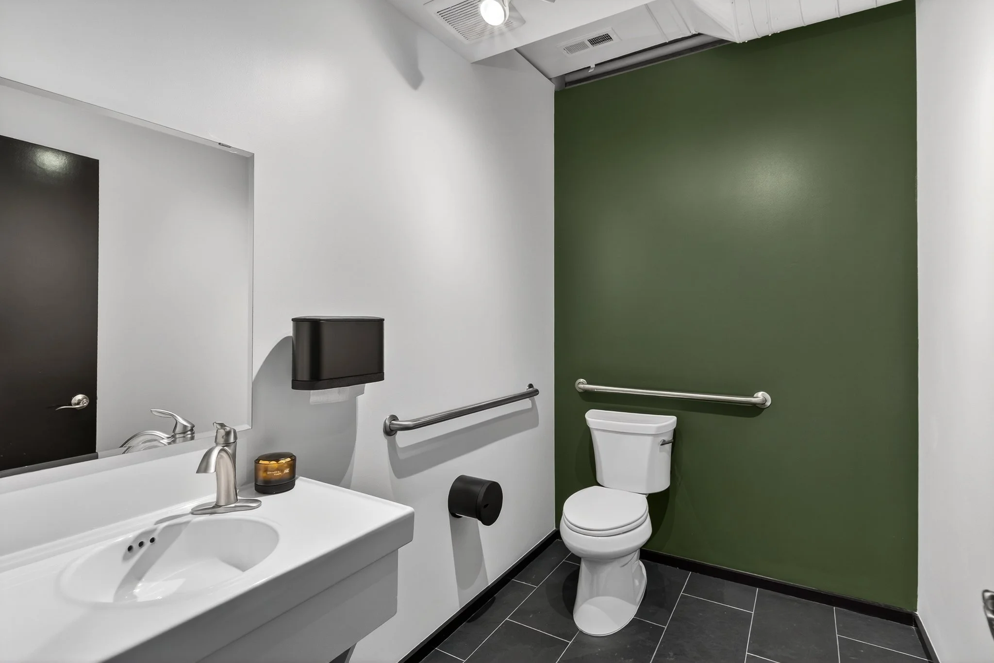 Smyth and Field - 646 Main - web-24.jpg